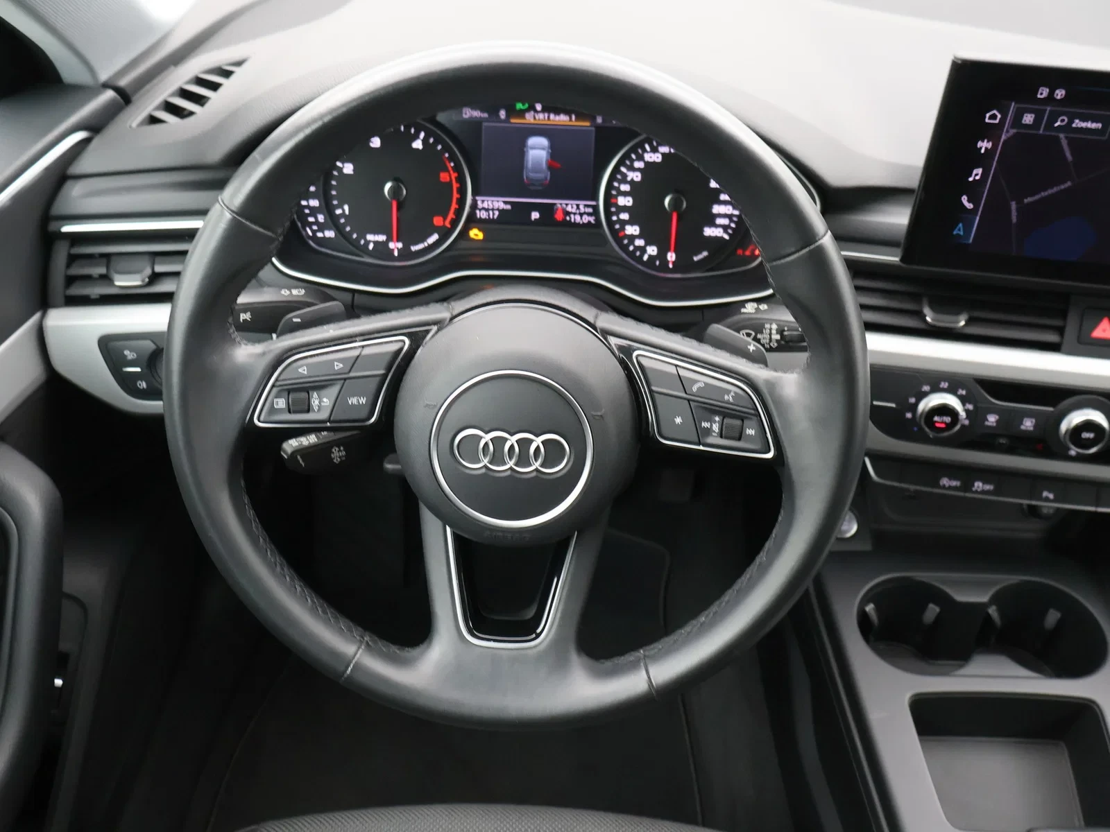 Audi-A4-image-12
