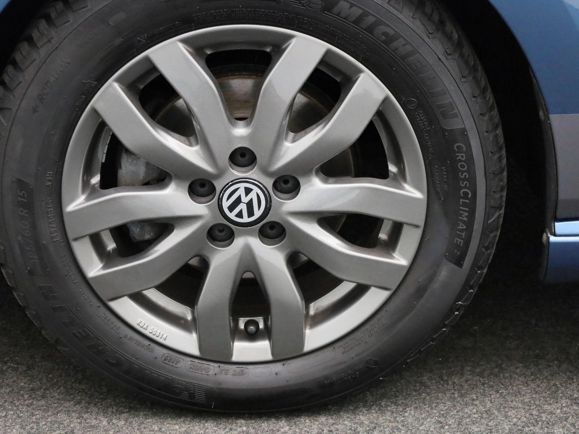 Volkswagen-Polo-image-12