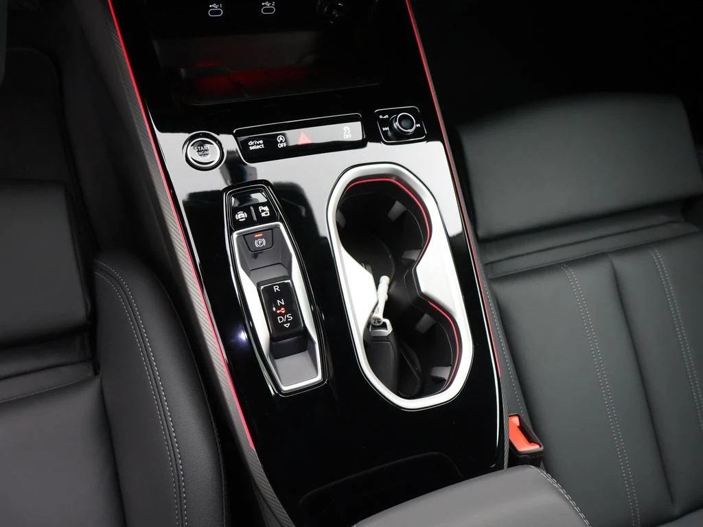 Audi-A6-image-14