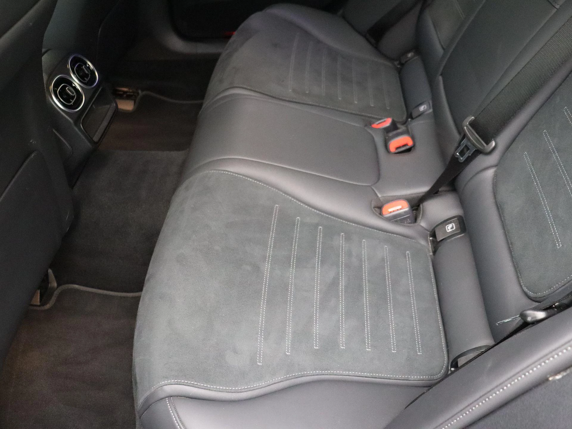 Mercedes-Benz Classe C 300 e Berline + AMG LINE + CARPLAY + CAMERA +