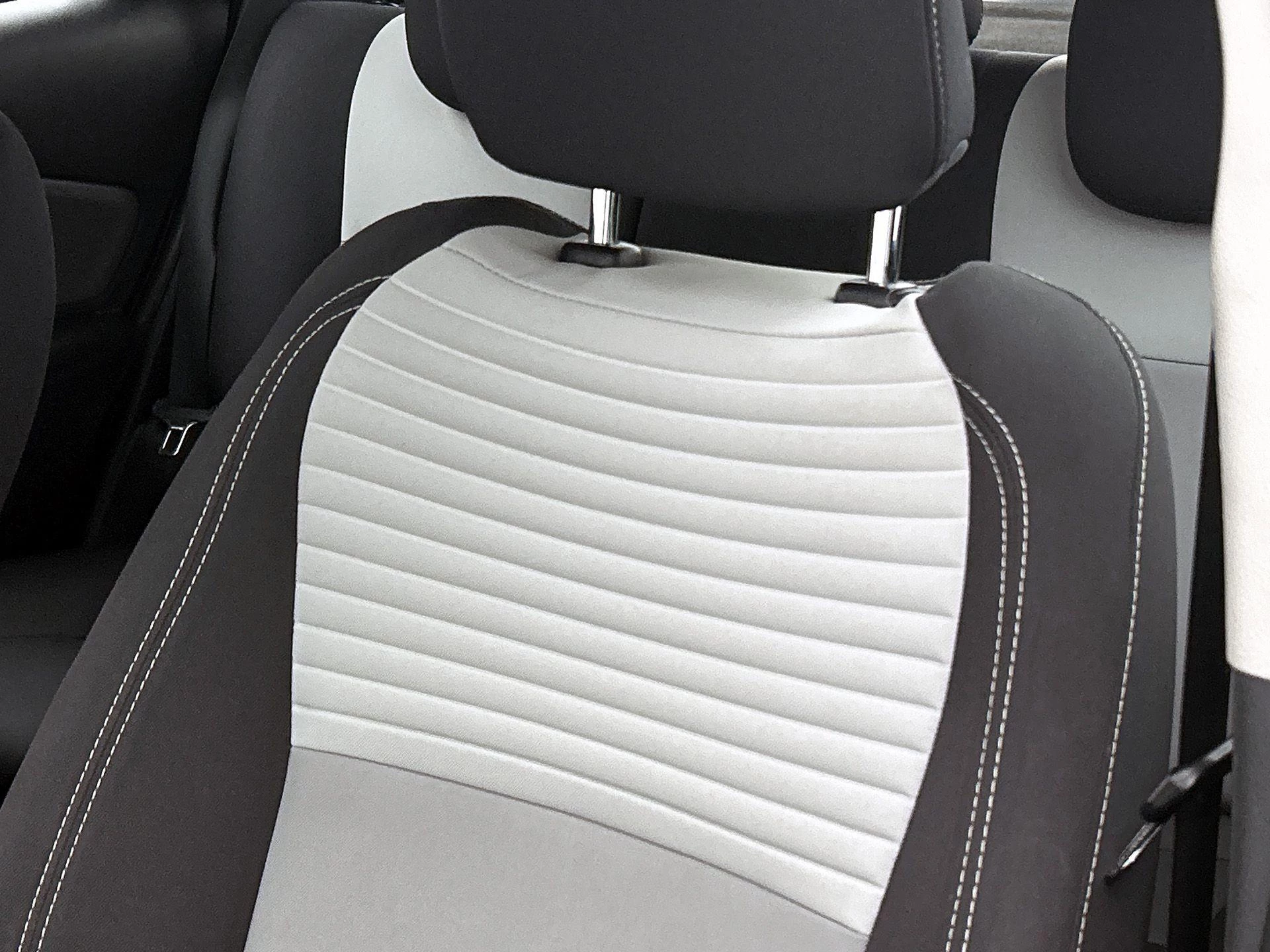 Toyota-Yaris-image-17