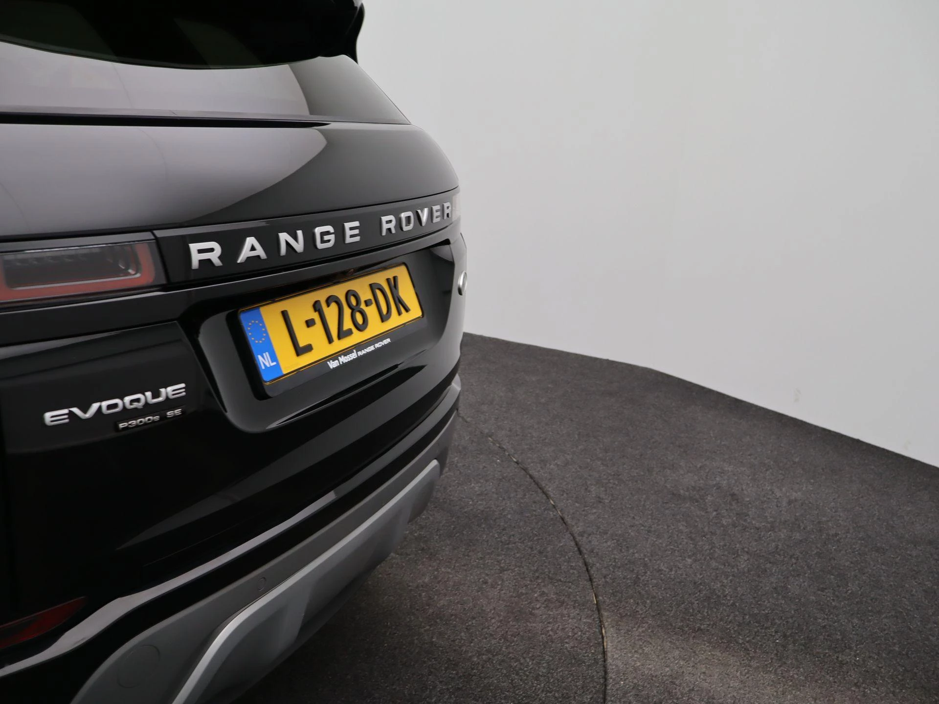 Land Rover Range Rover Evoque 1.5 P300e AWD R-Dynamic SE
