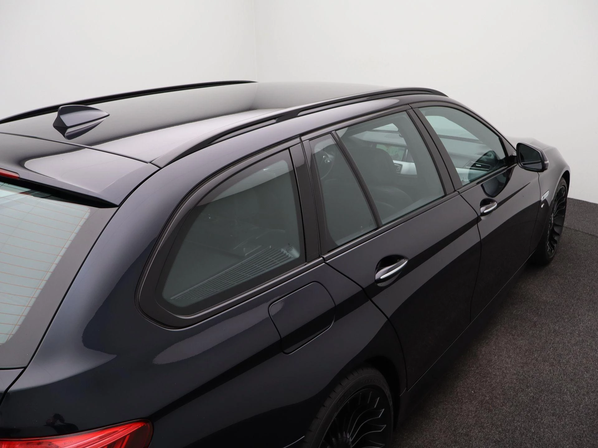 BMW-5 Serie-image-54