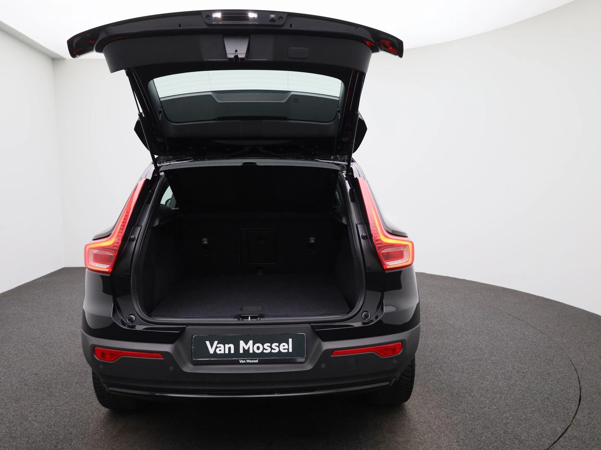Volvo-XC40-image-10