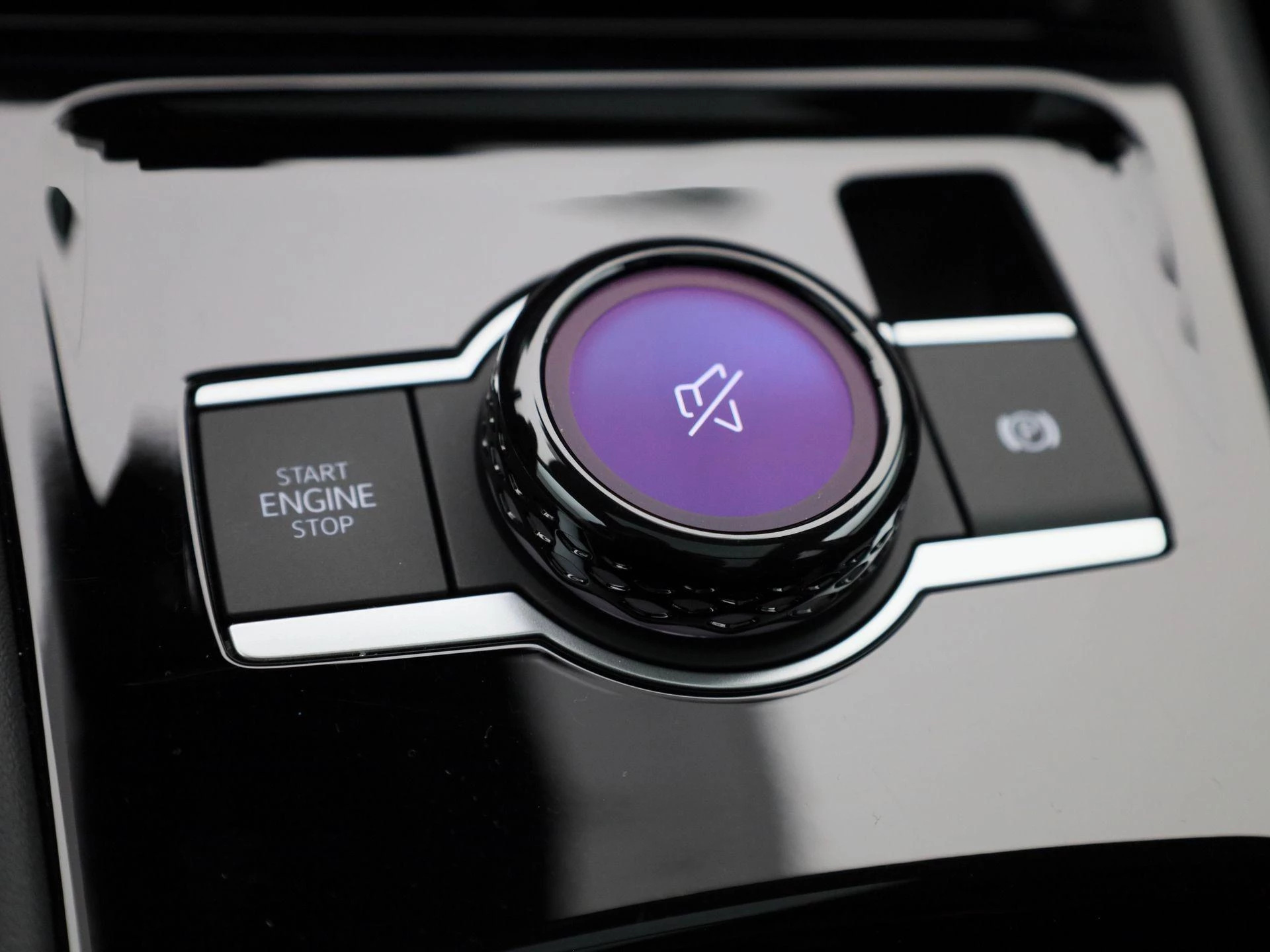Volkswagen-Tiguan-image-27