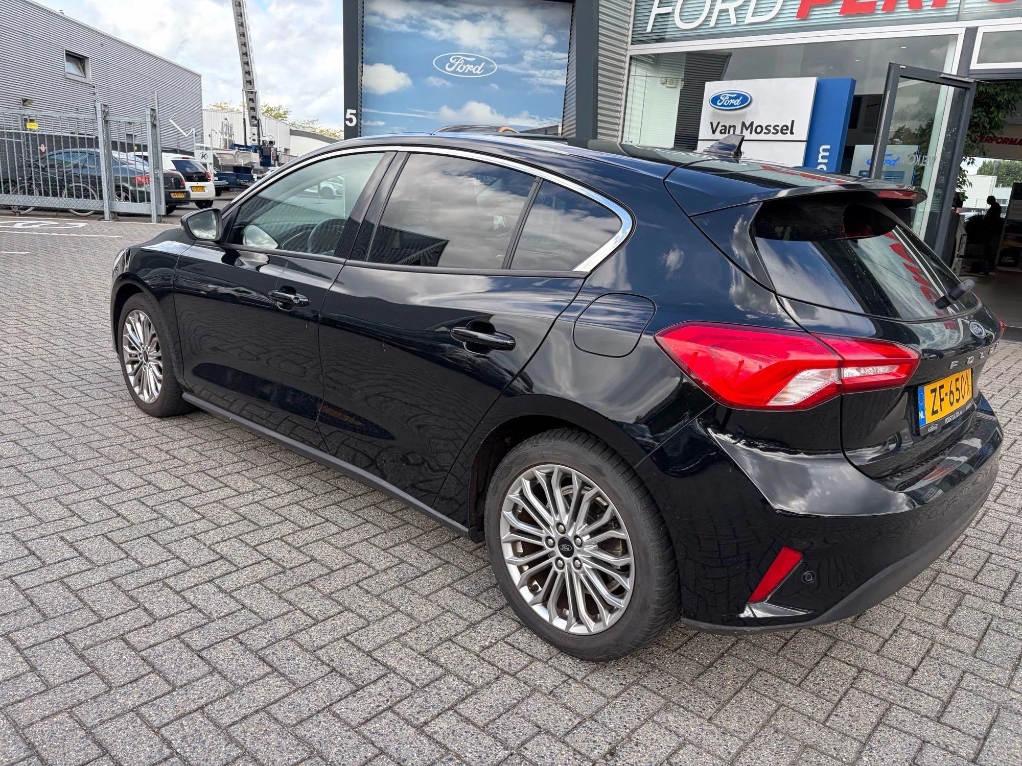Ford-Focus-image-1