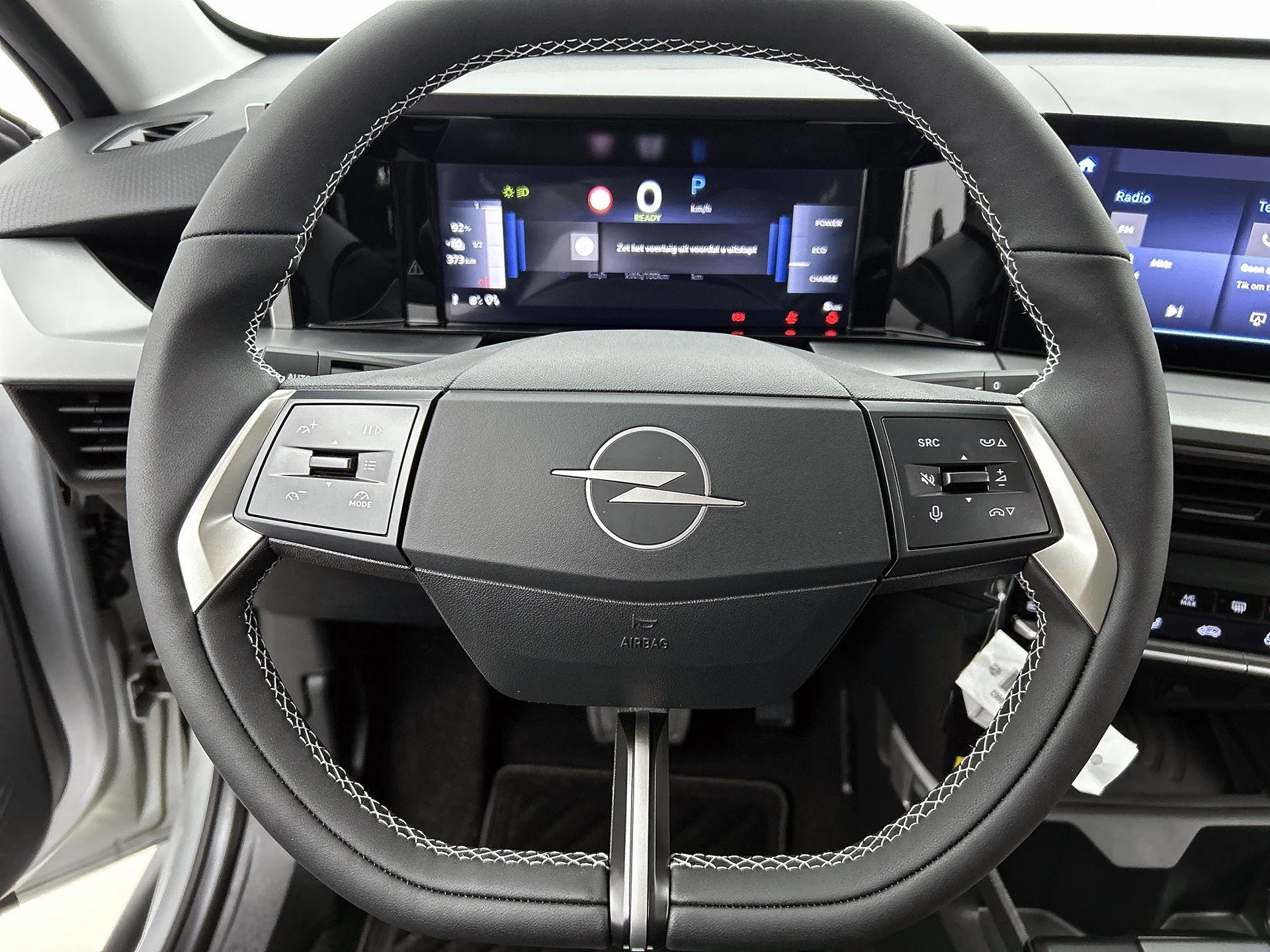 Opel-Frontera-image-33