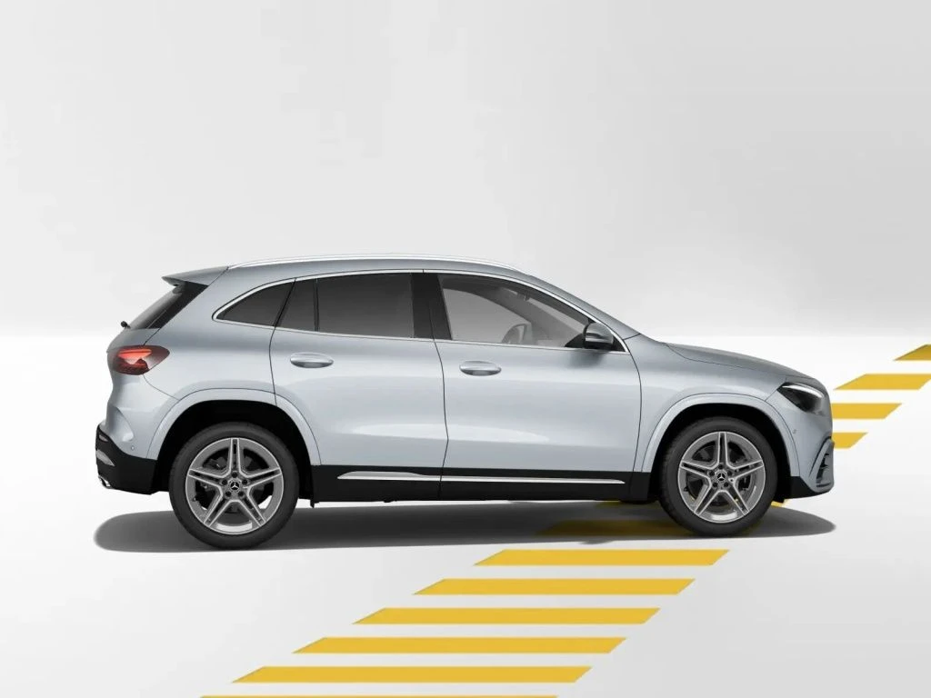 Mercedes-Benz-GLA 250-image-7