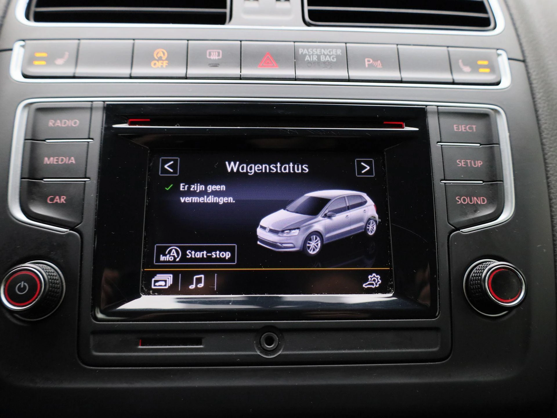 Volkswagen-Polo-image-23