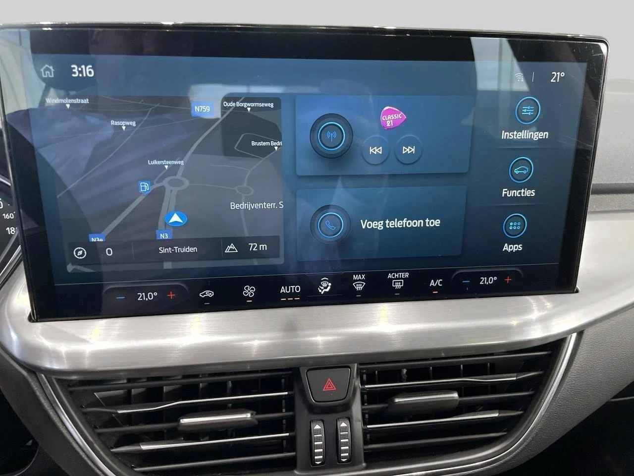 Ford Focus 1.0i EcoBoost MHEV 92kW Titanium