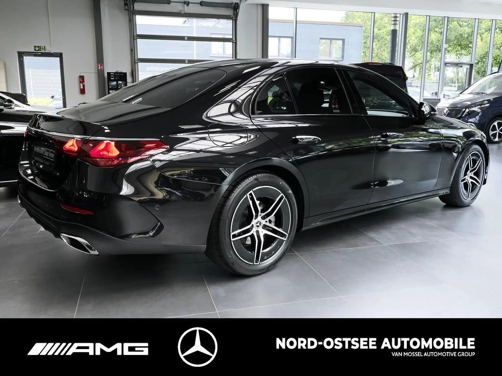 Mercedes-Benz E-Klasse 220 d AMG ADVANCED NIGHT PAKET TOTWINKEL DISTR AMG Line