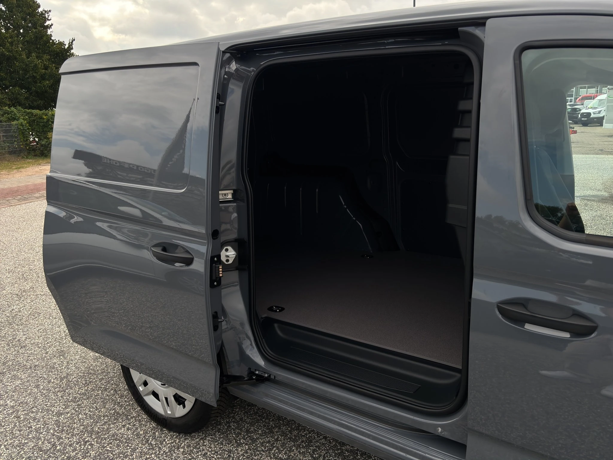 Ford-Transit Connect-image-18