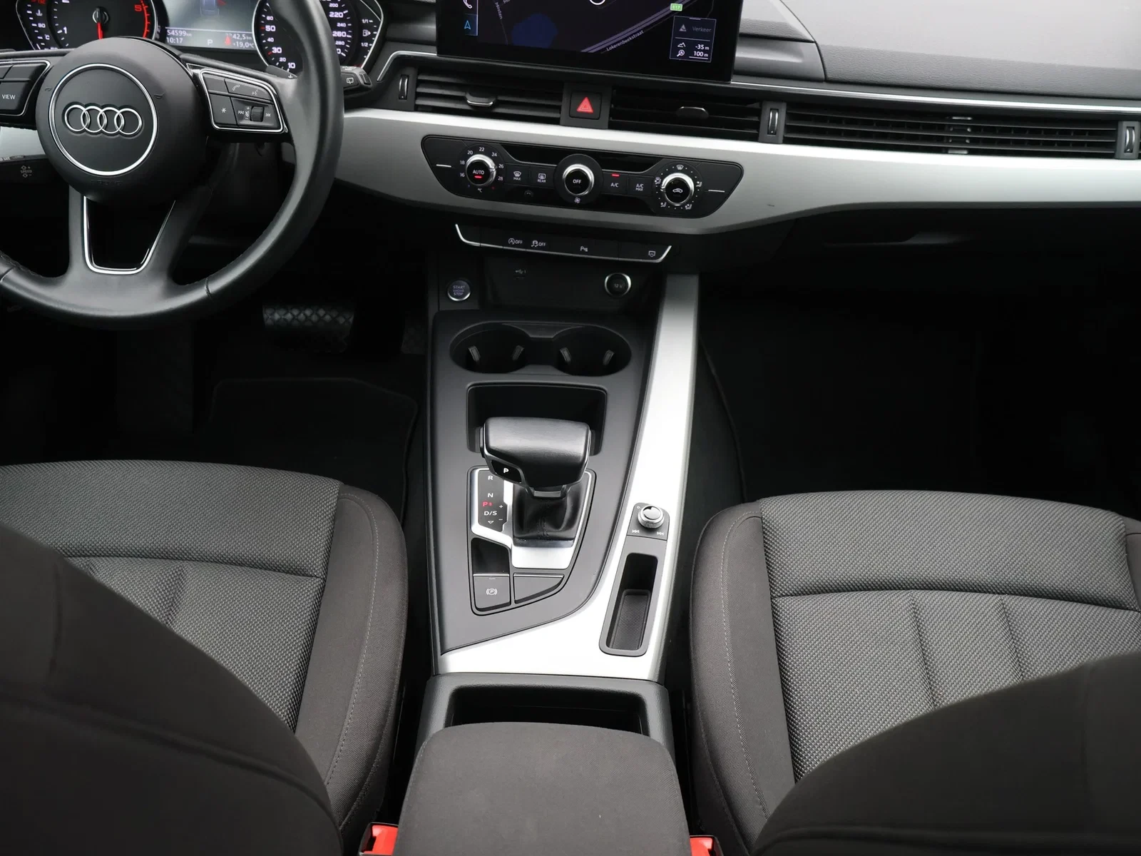 Audi-A4-image-13