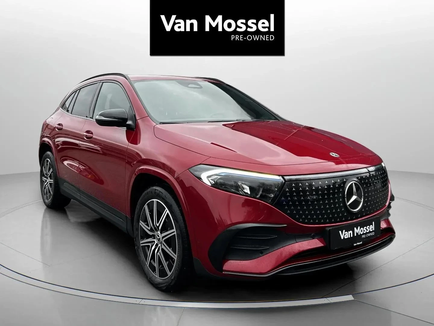 Mercedes-Benz-EQA-image-3