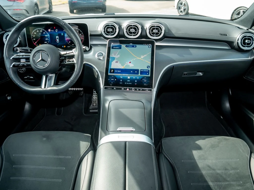 Mercedes-Benz-C-Klasse 180-image-13