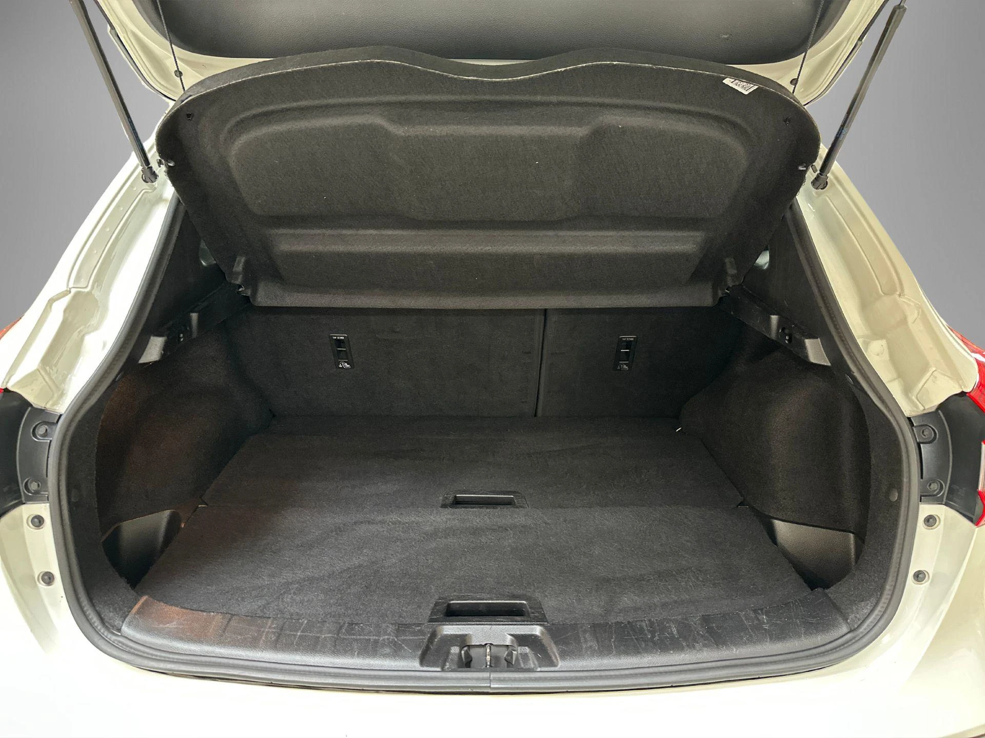 Nissan-QASHQAI-image-17