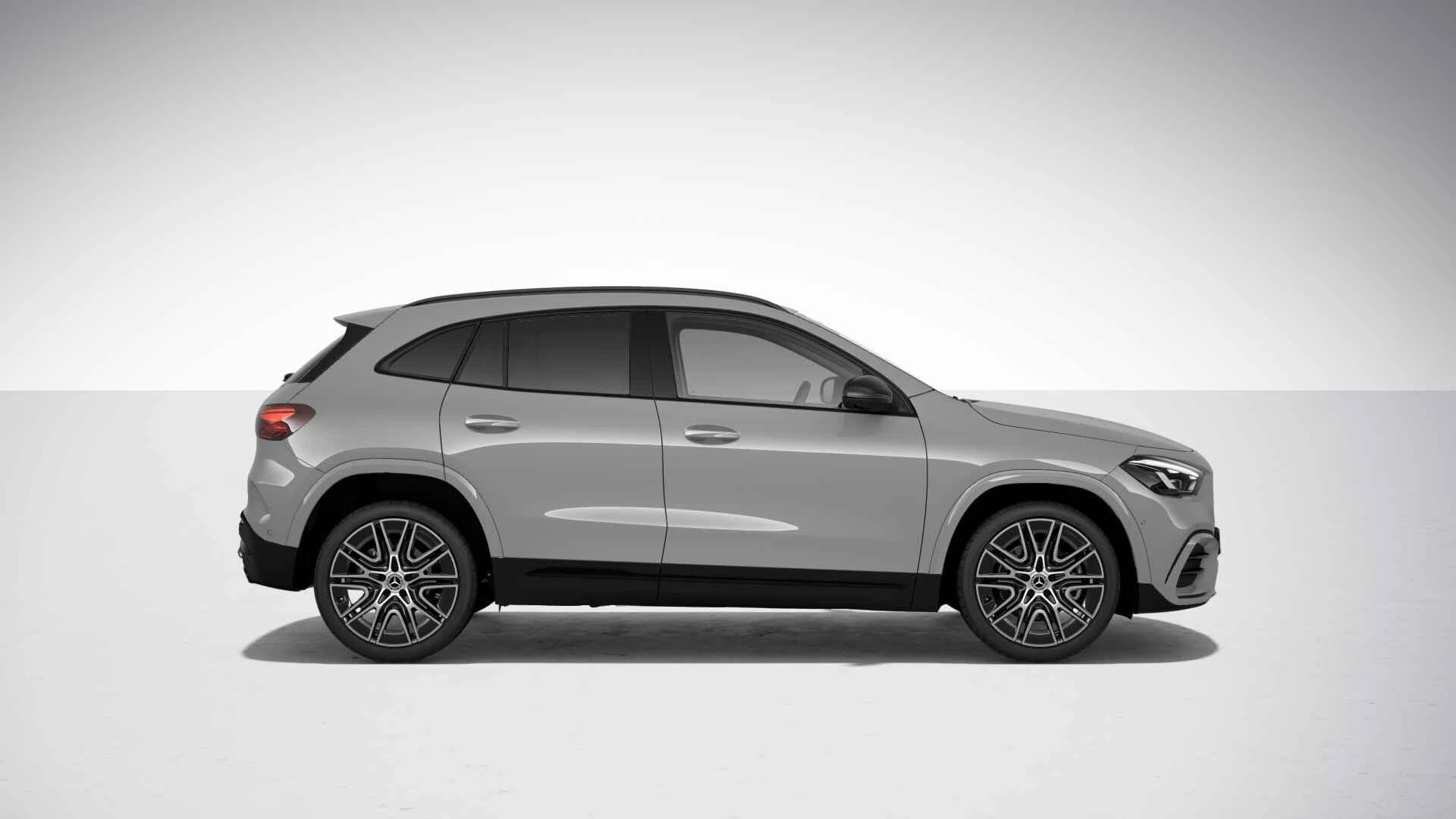 Mercedes-Benz-GLA-image-7
