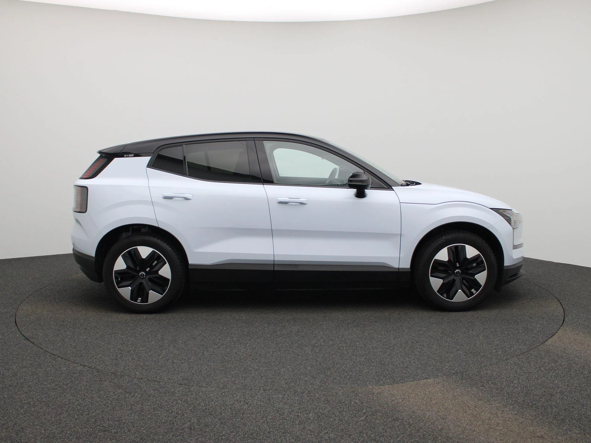 Volvo EX30 Single Motor Extended Range Plus