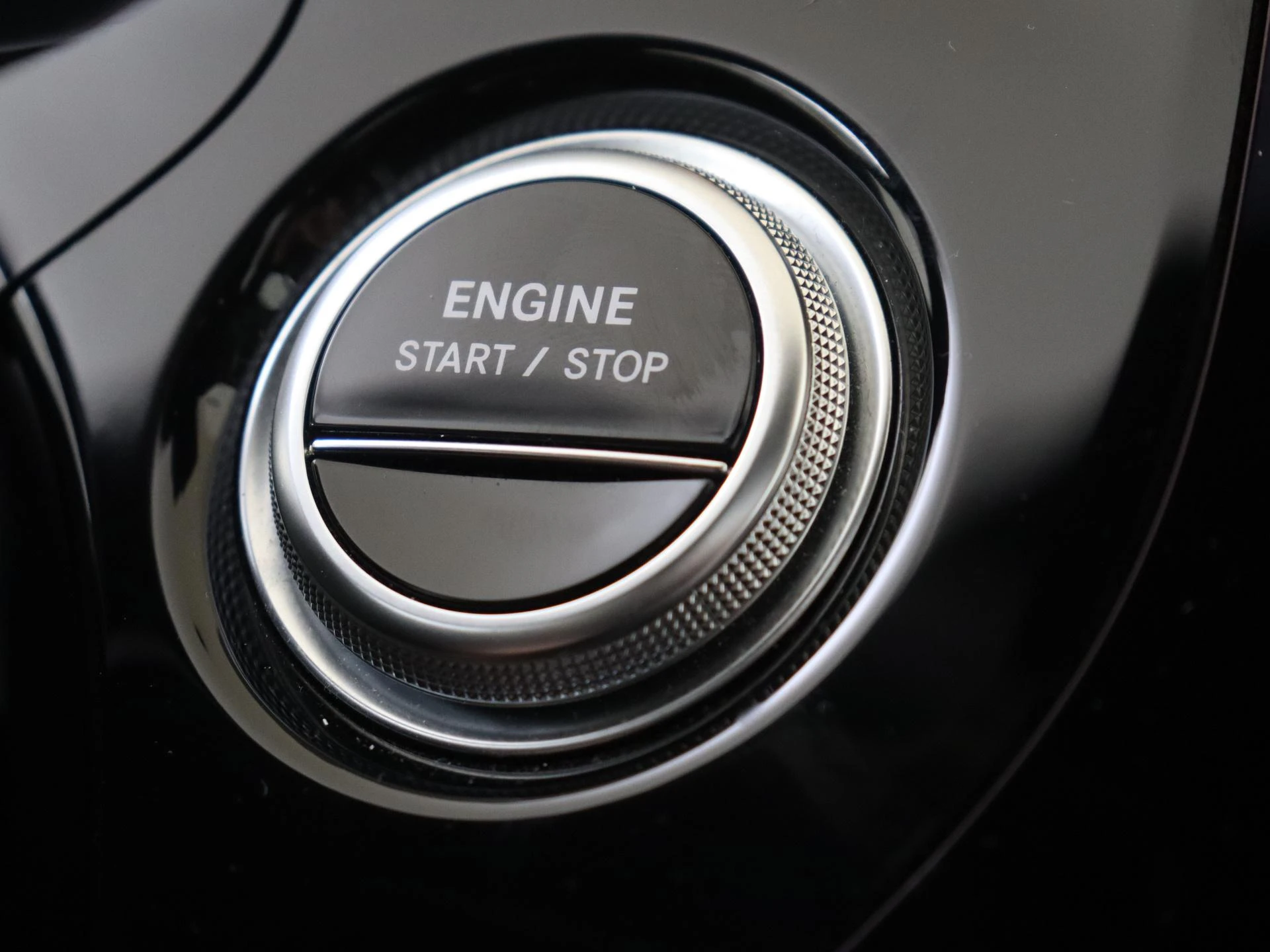 Mercedes-Benz-E-Klasse-image-20