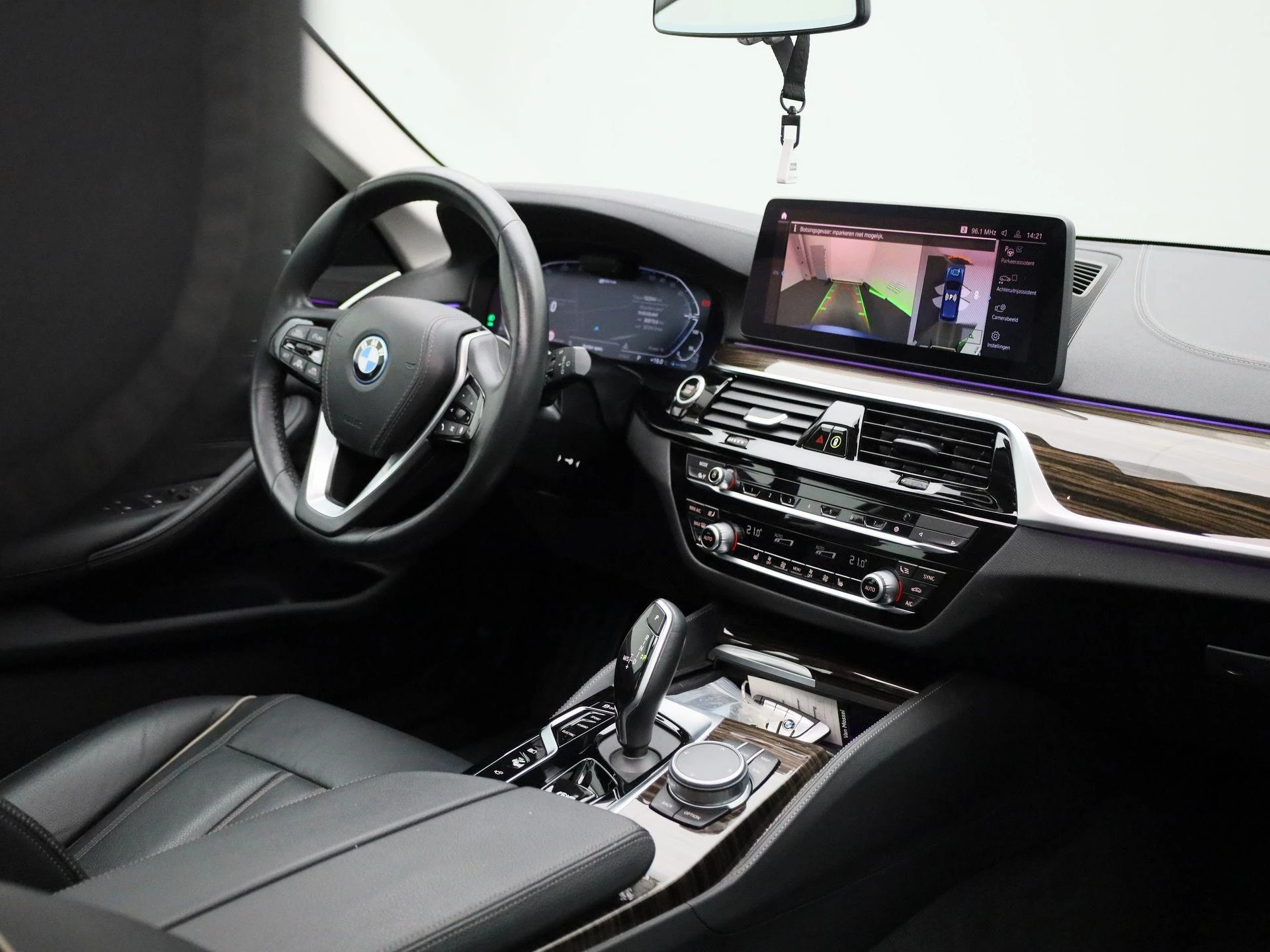 BMW-5 Serie-image-46