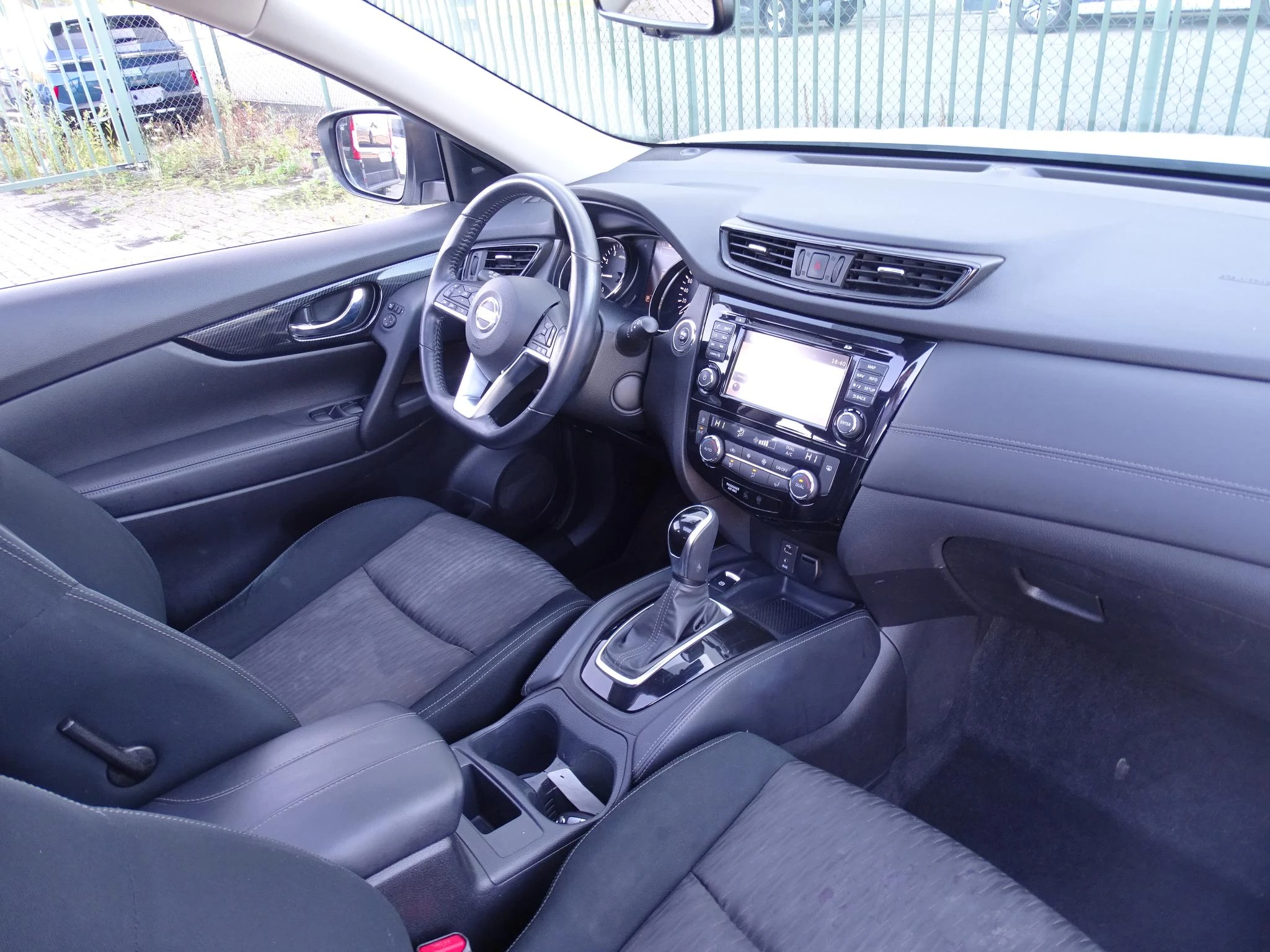 Nissan-X-Trail-image-12