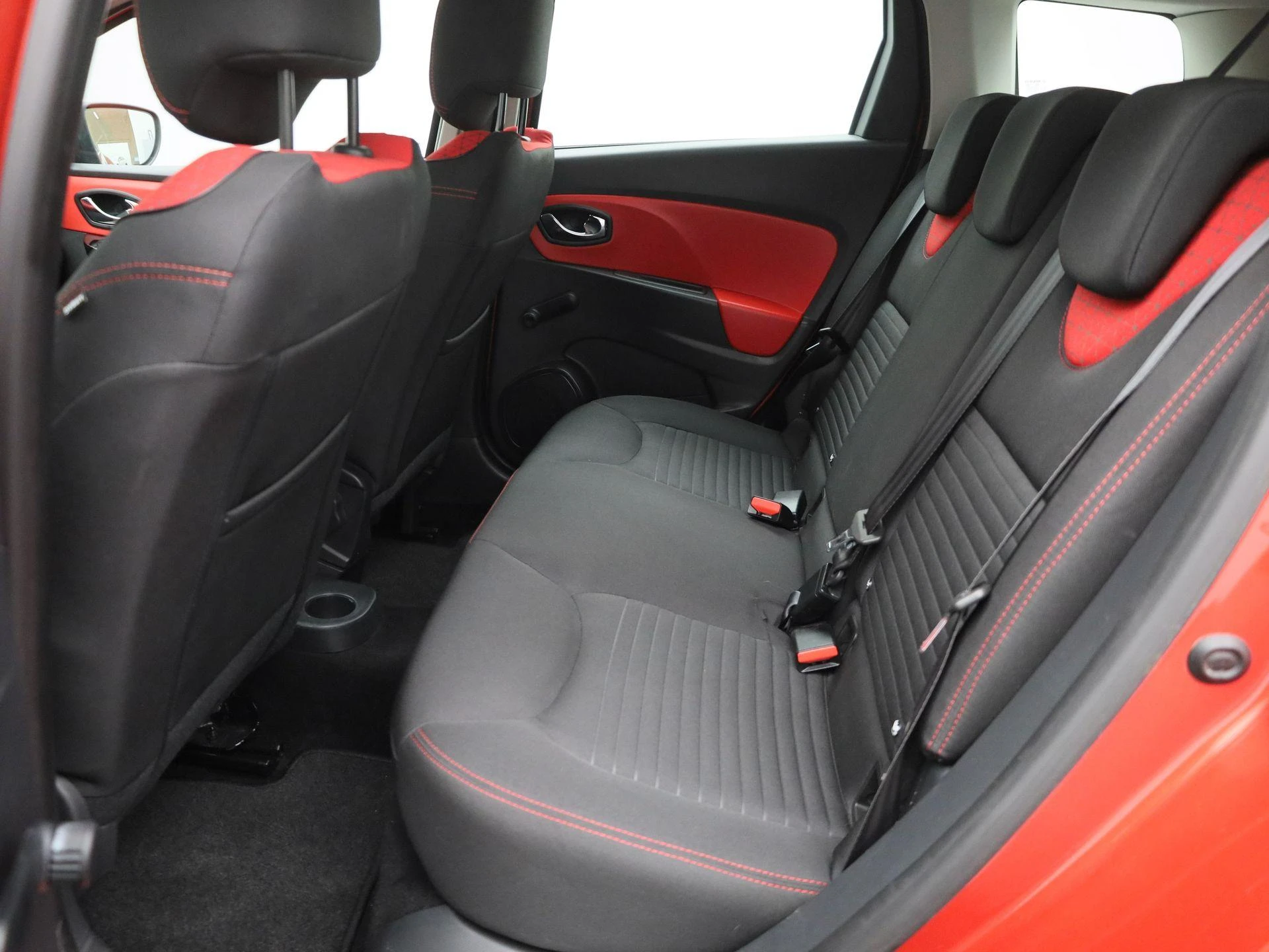 Renault-Clio-image-11