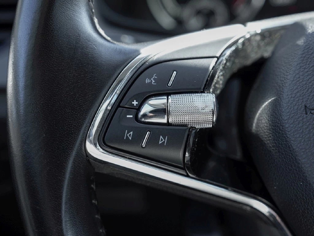 Škoda Scala 1,0 TSI Ambition,LED,ALU,Climatronic Tempomat,Park-Pilot hinten