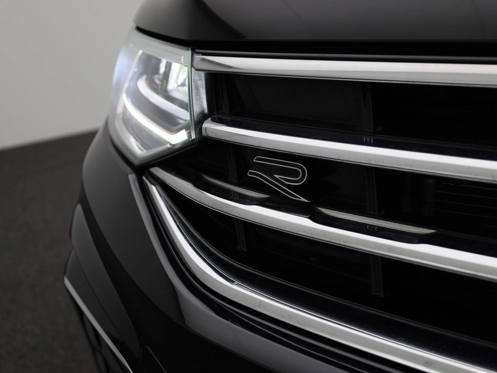 Volkswagen-Tiguan-image-47