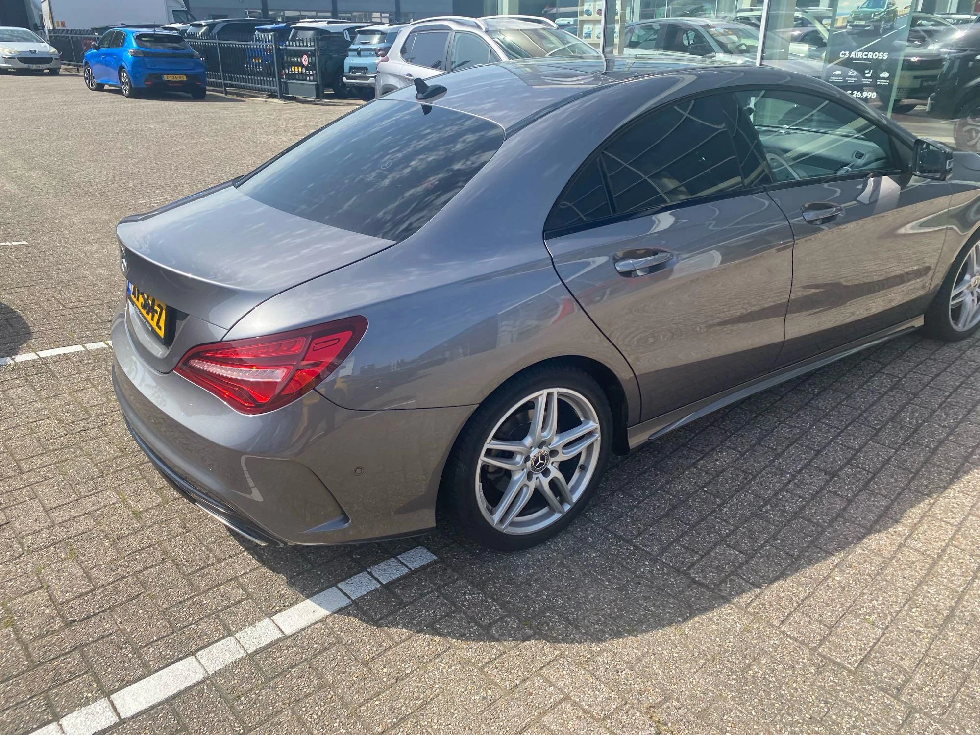 Mercedes-Benz CLA 180