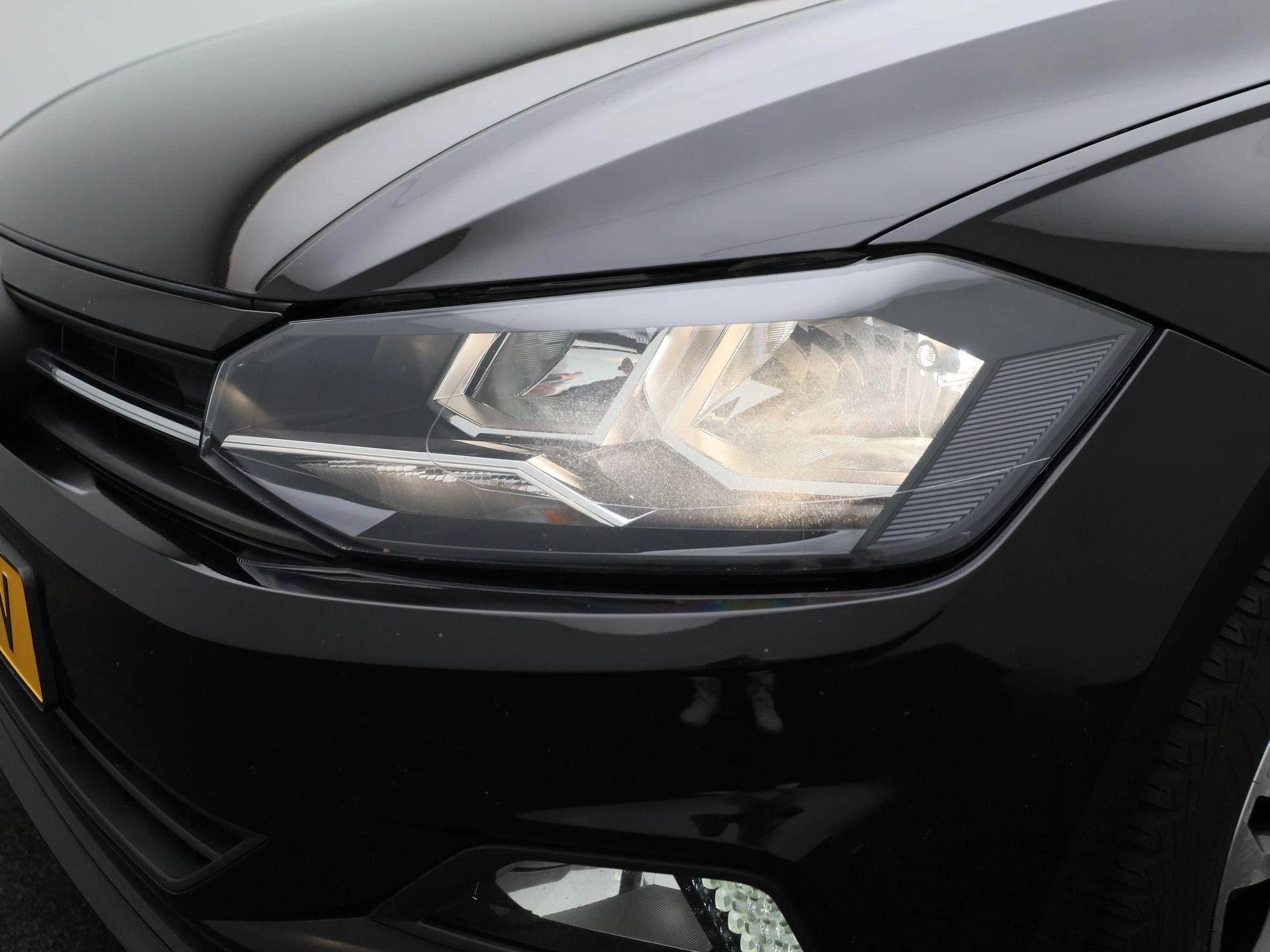 Volkswagen-Polo-image-14