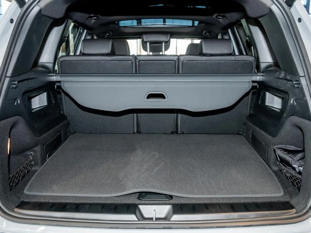 Mercedes-Benz-GLB 200 d-image-14