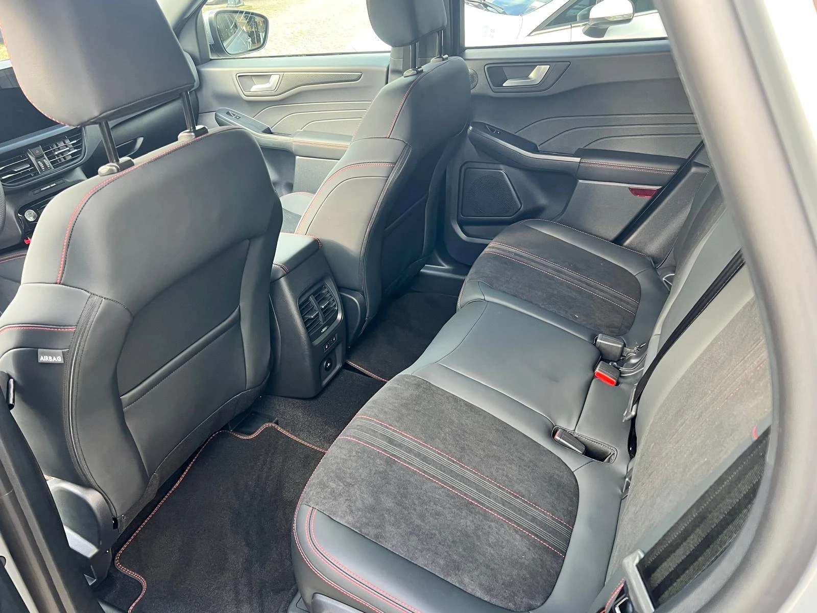 Ford-Kuga-image-15