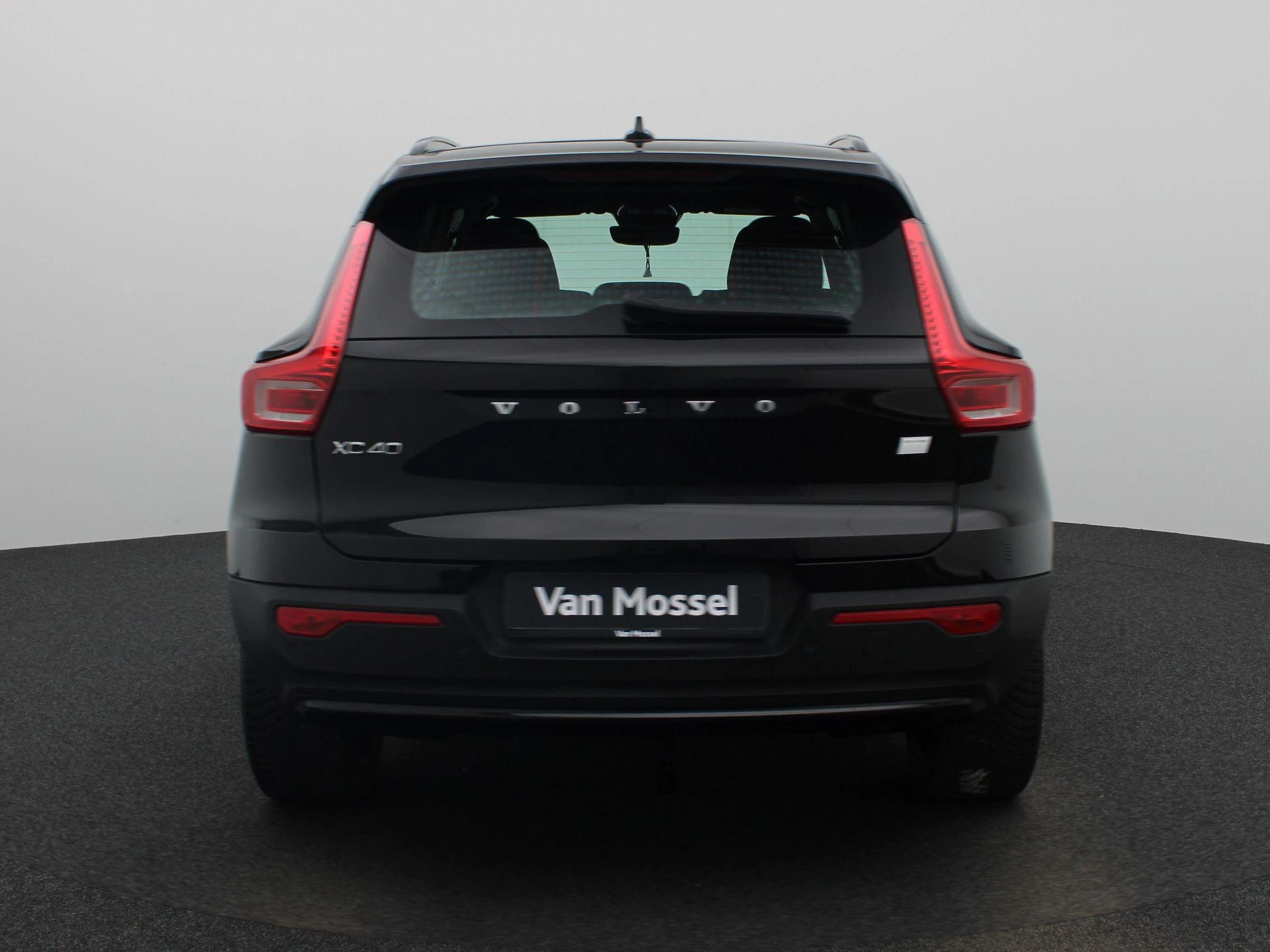 Volvo-XC40-image-5
