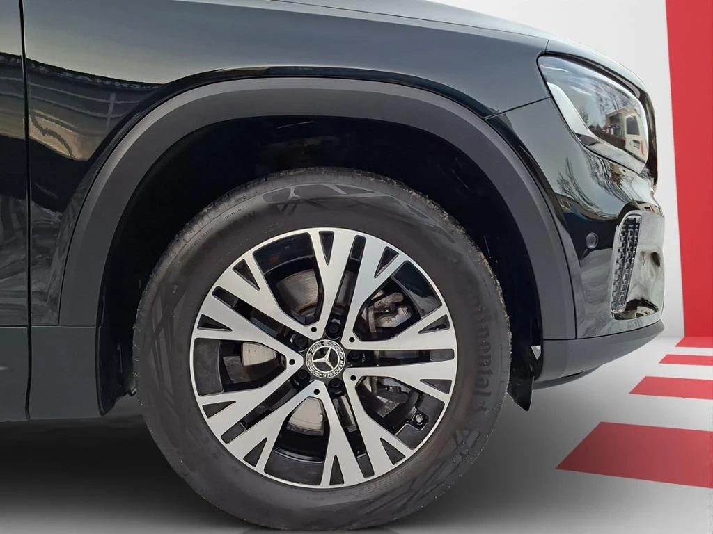 Mercedes-Benz-GLB 200 d-image-6