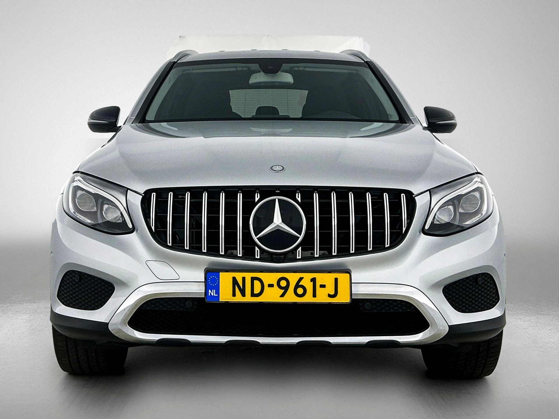 Mercedes-Benz-GLC-image-4