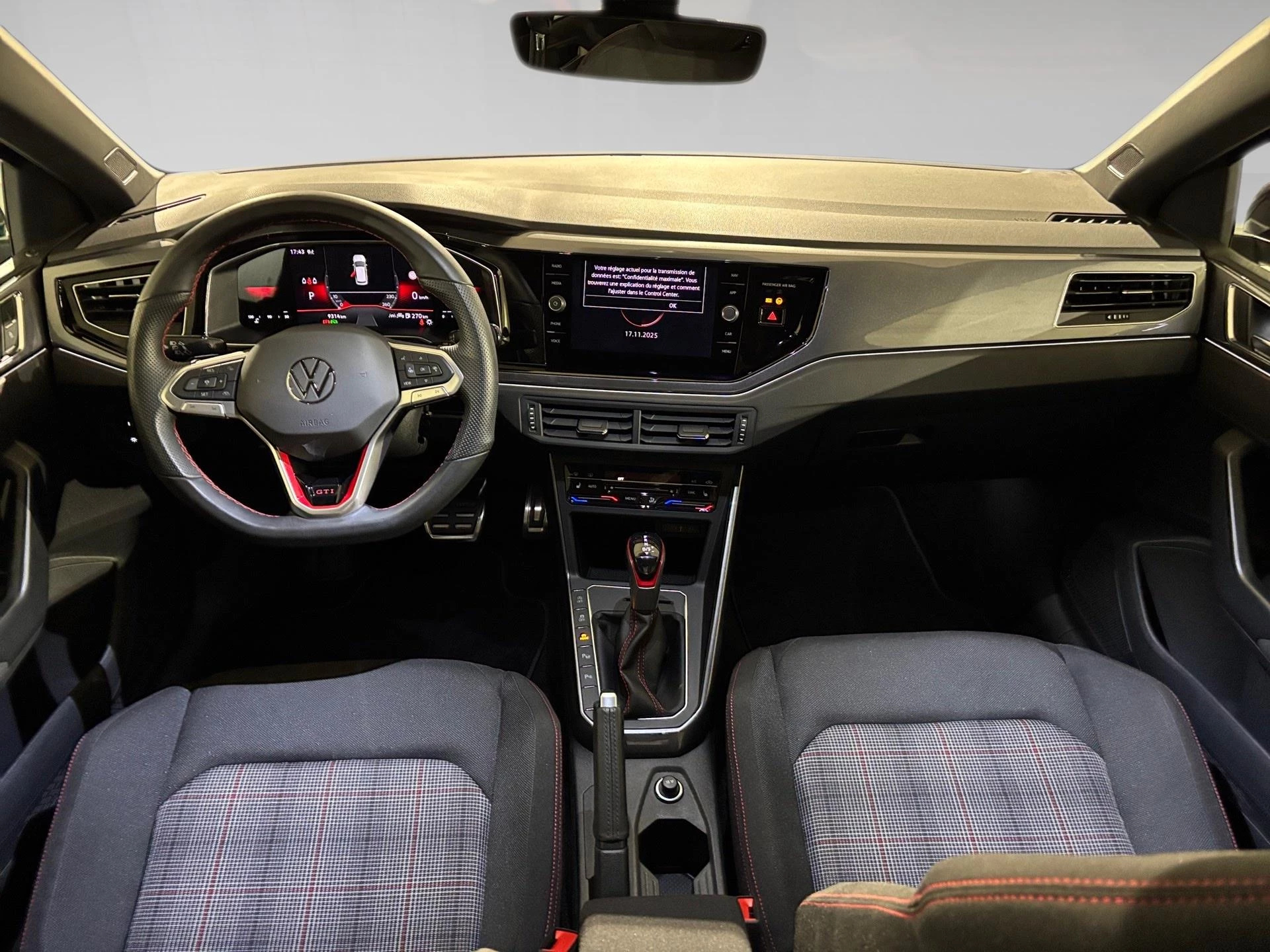 Volkswagen-Polo-image-4