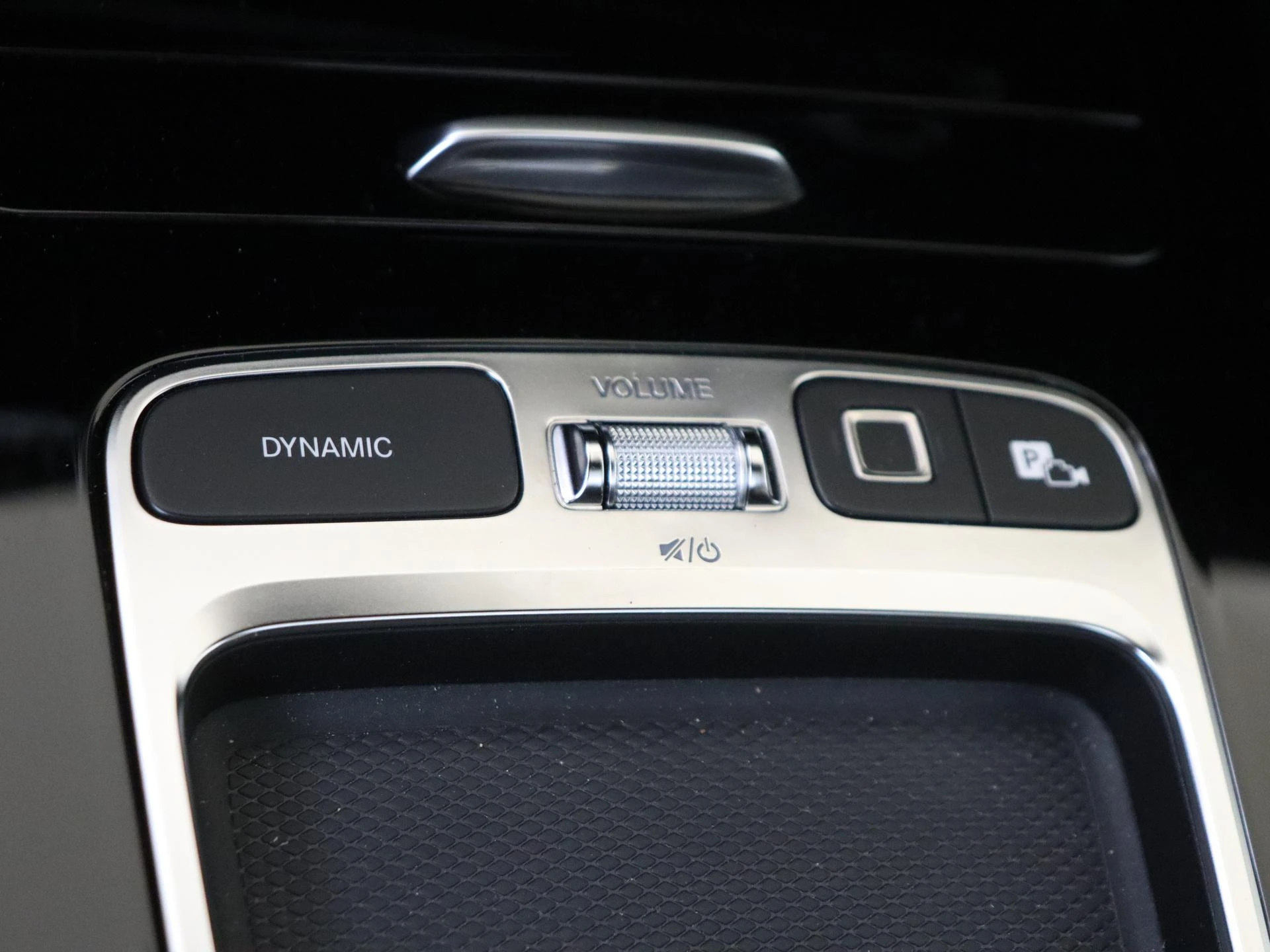 Mercedes-Benz-A-Klasse-image-20