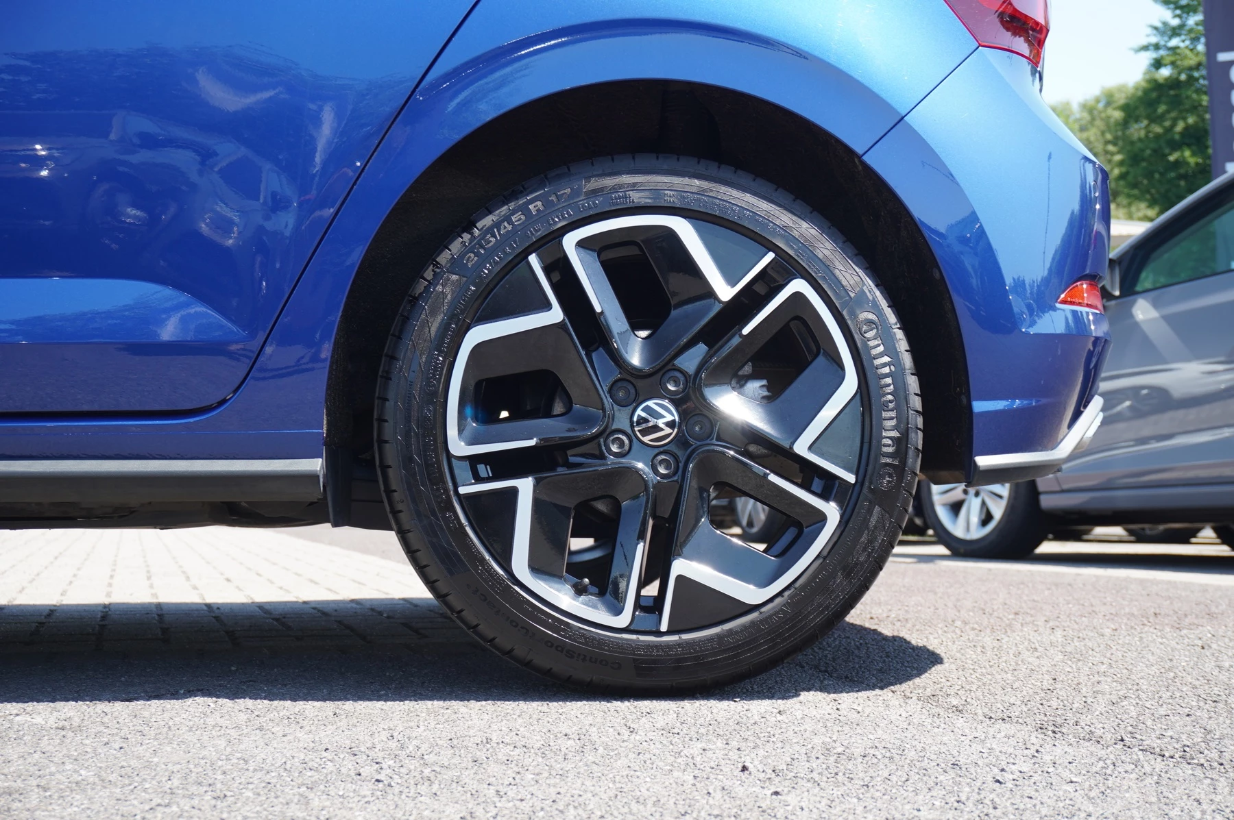 Volkswagen-Polo-image-17