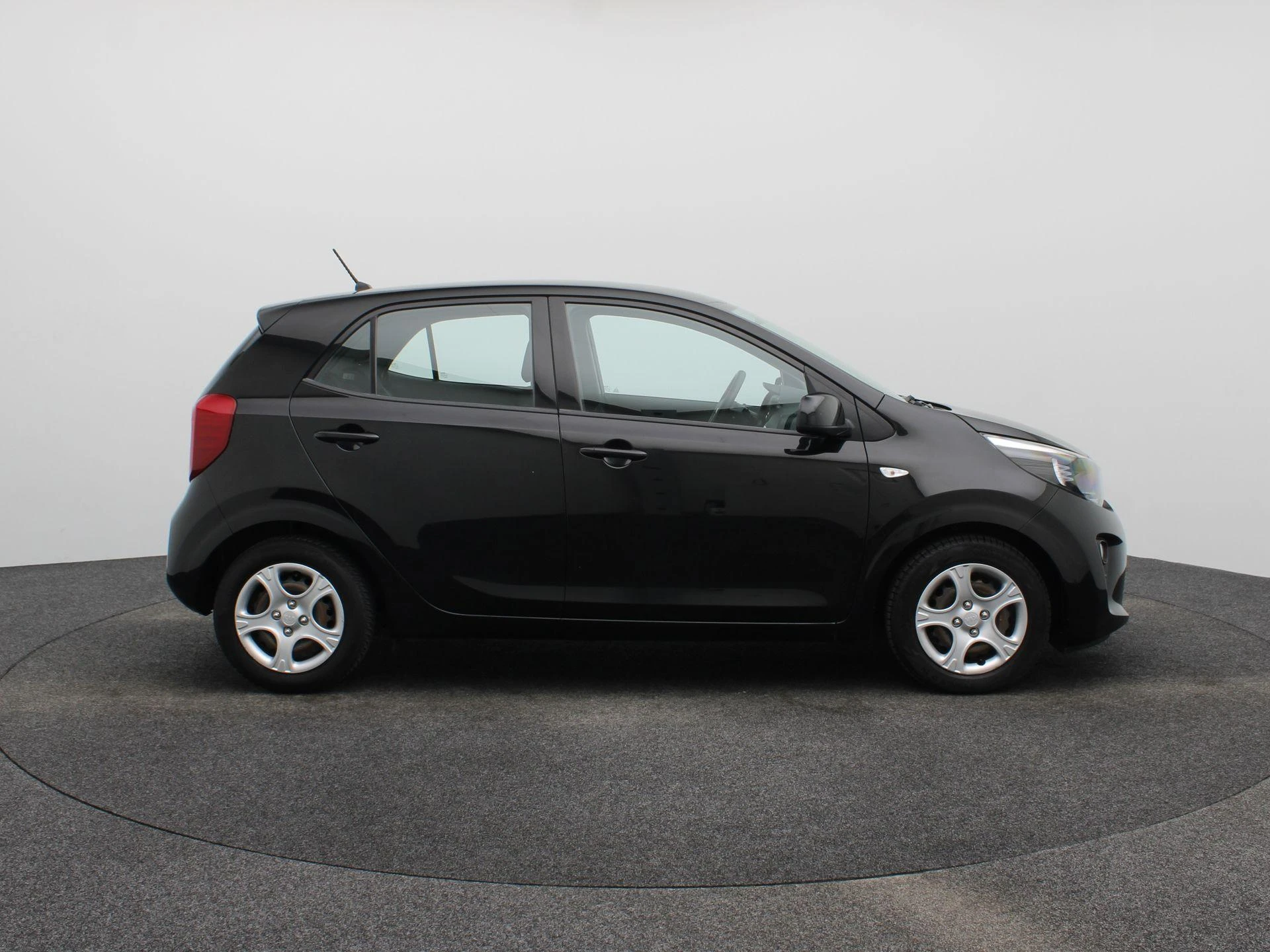 Kia-Picanto-image-7