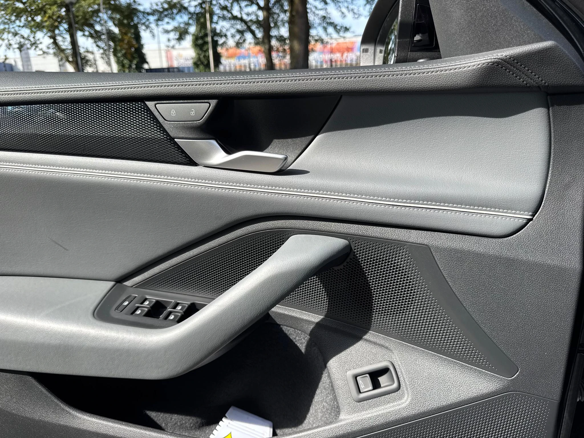 Volkswagen-Passat-image-7