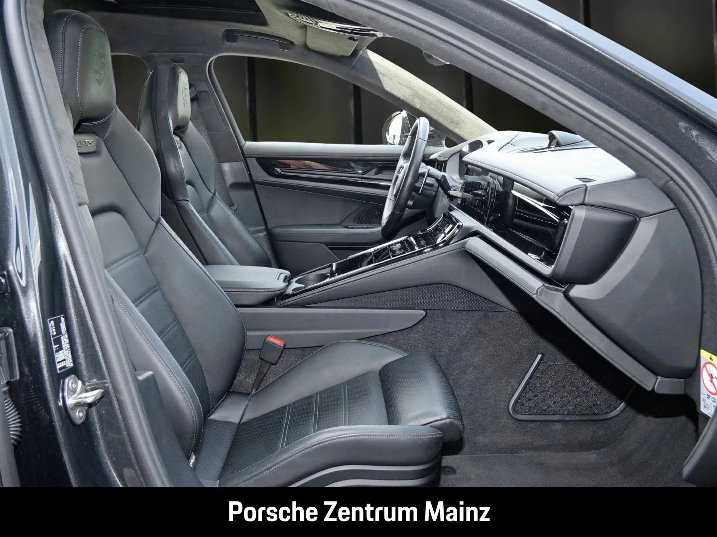 Porsche Panamera GTS InnoDrive HA-Lenkung Soft-Close gts