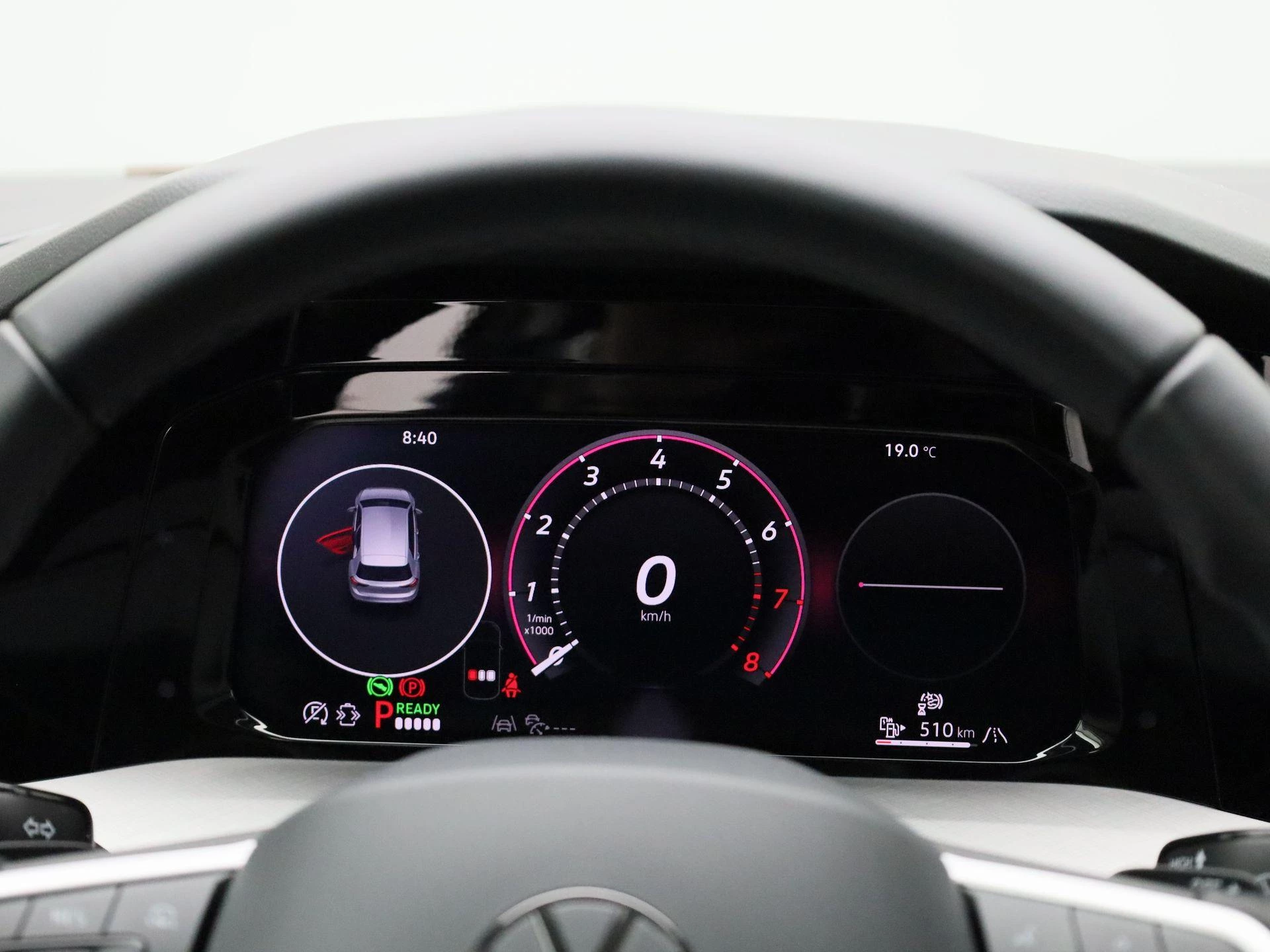 Volkswagen-Golf-image-7