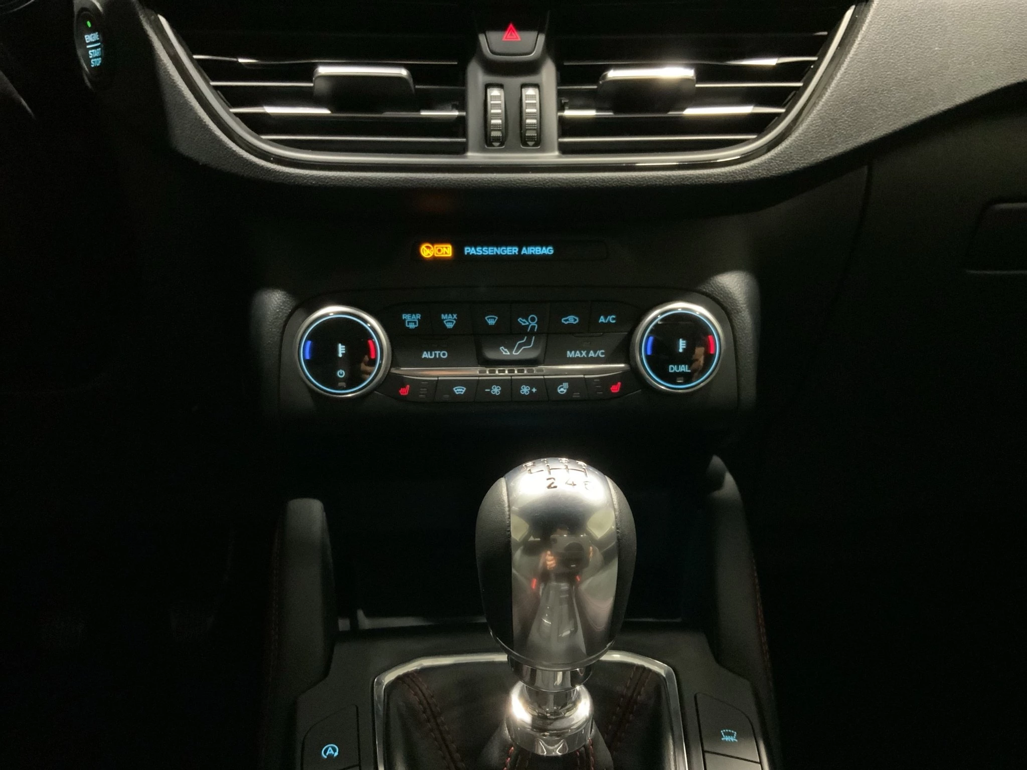 Ford Kuga ST-Line X*PANO*AHK*KAM*ACC*NAVI*SOUND-SYS.