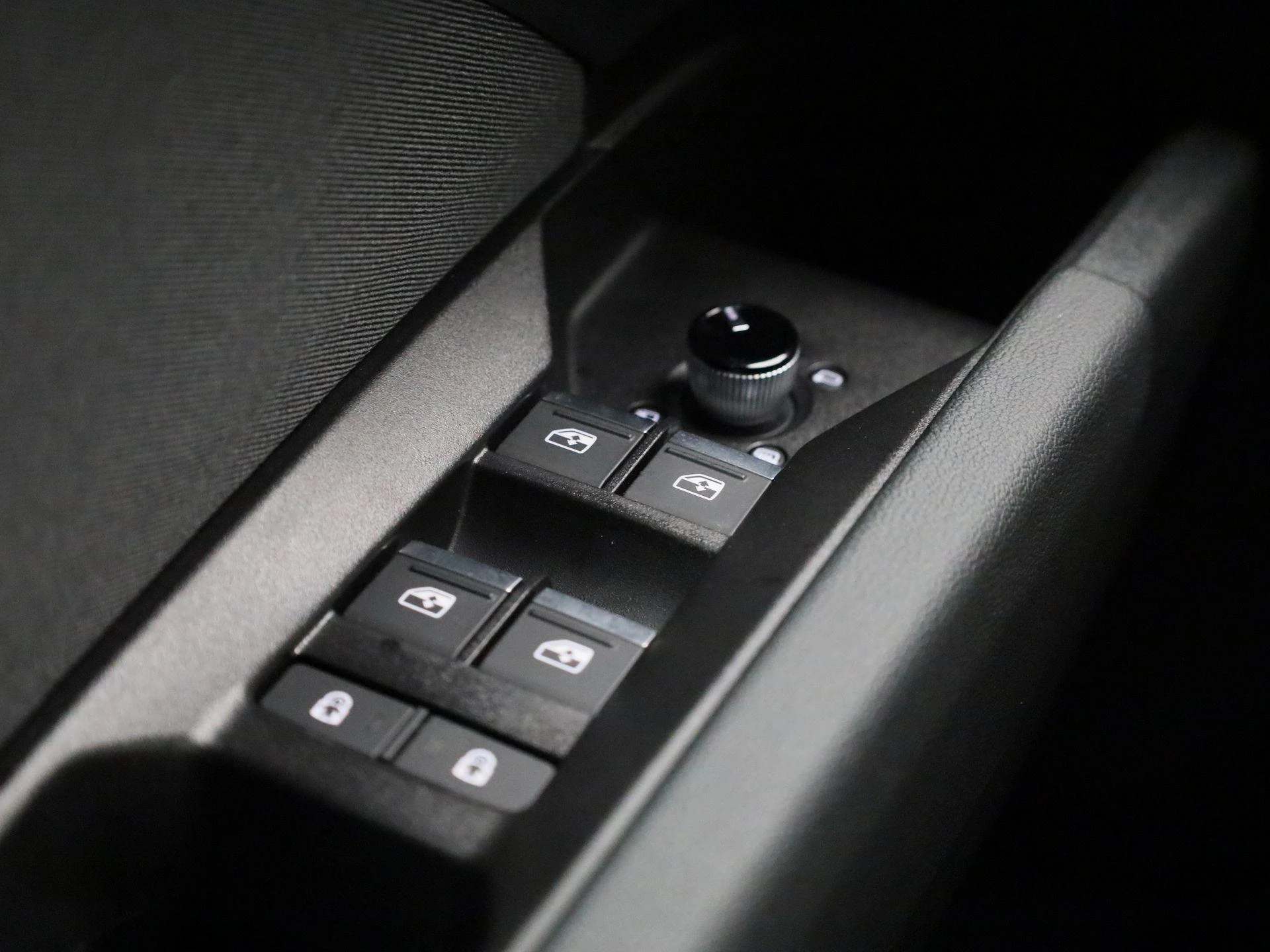 Audi-Q4 e-tron-image-30