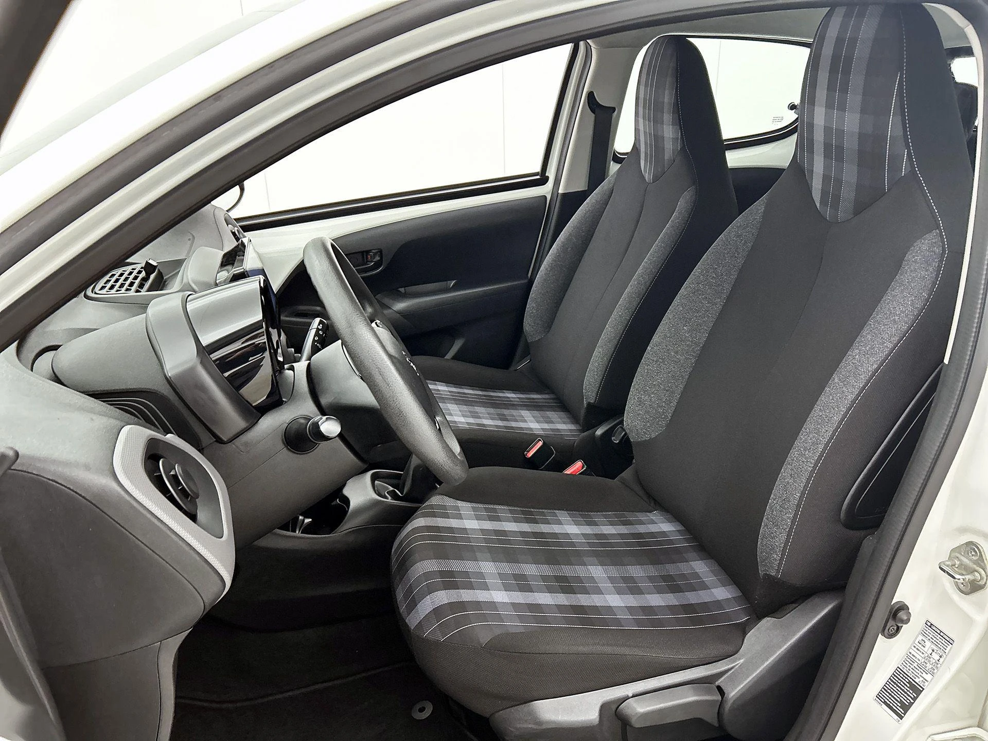 Peugeot-108-image-28