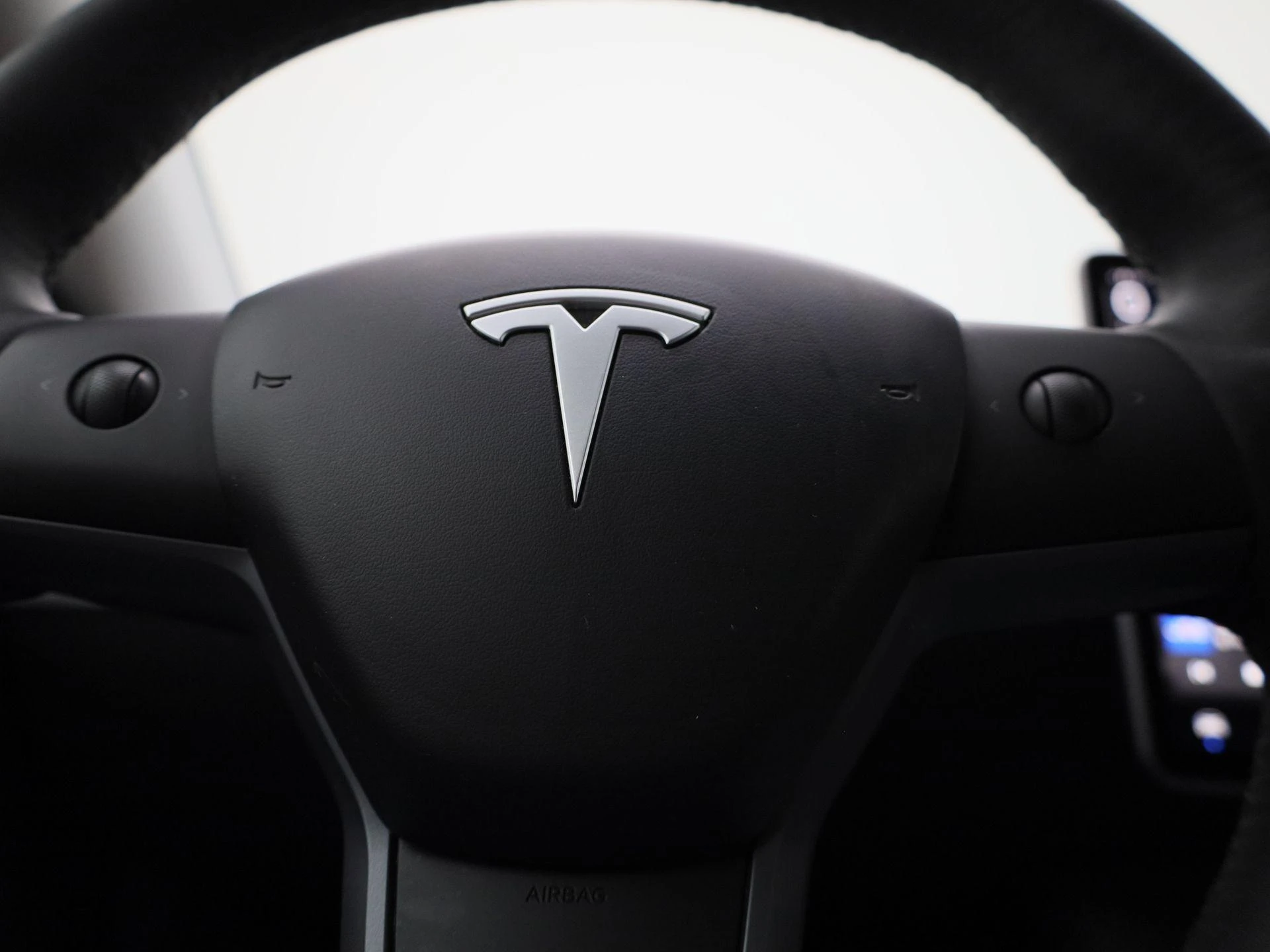 Tesla-Model Y-image-30