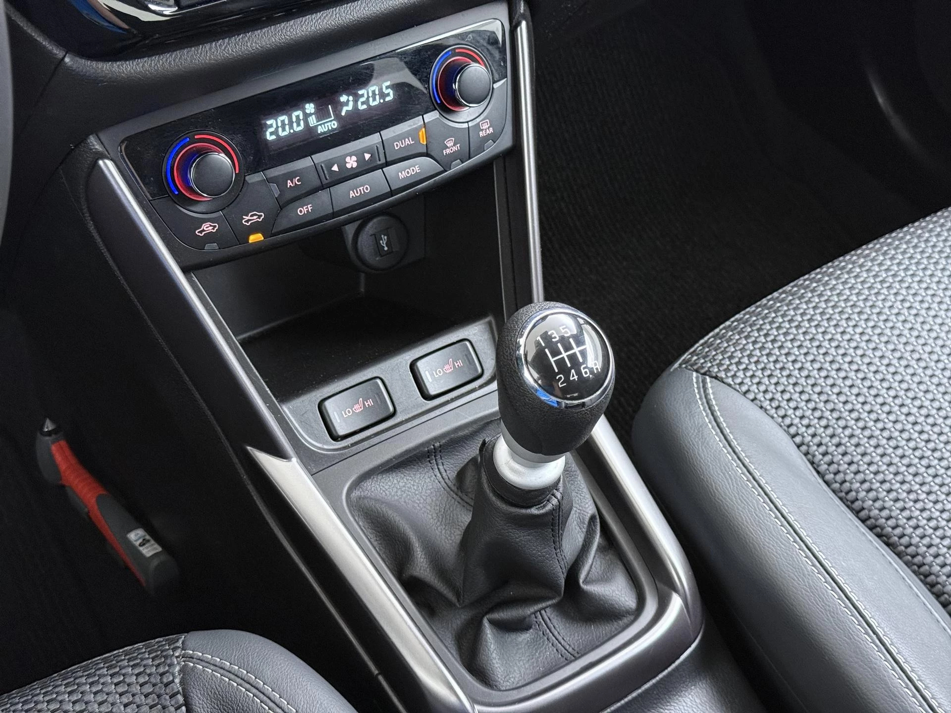 Suzuki-S-Cross-image-33