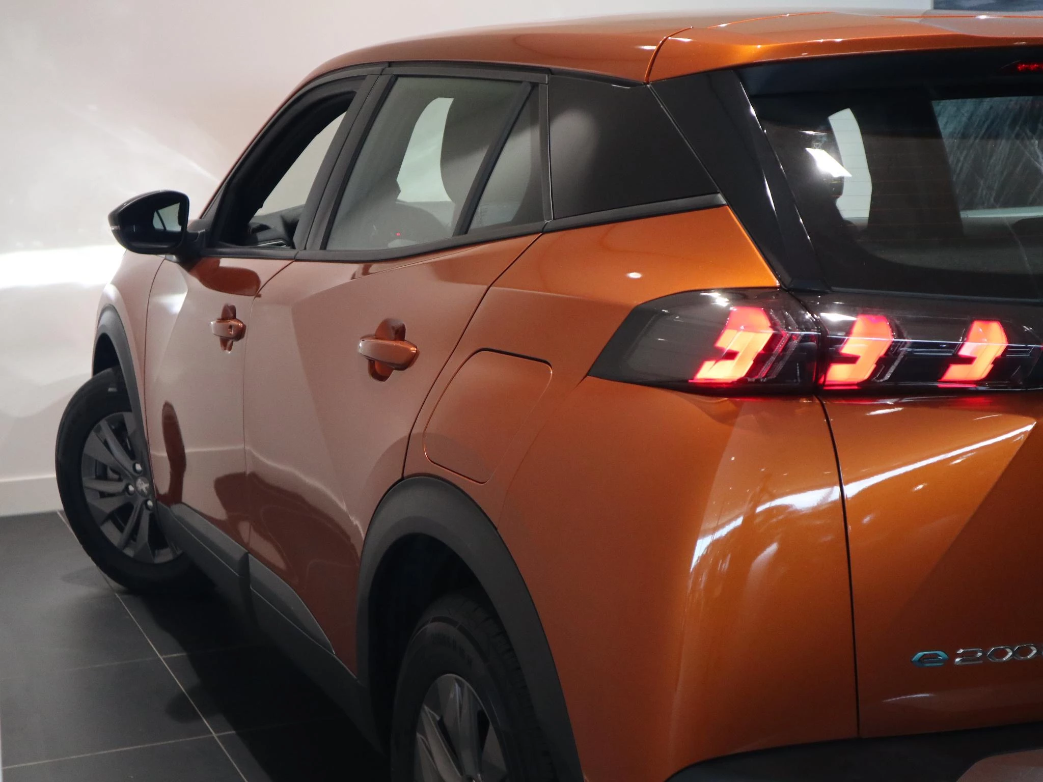 Peugeot-e-2008-image-20
