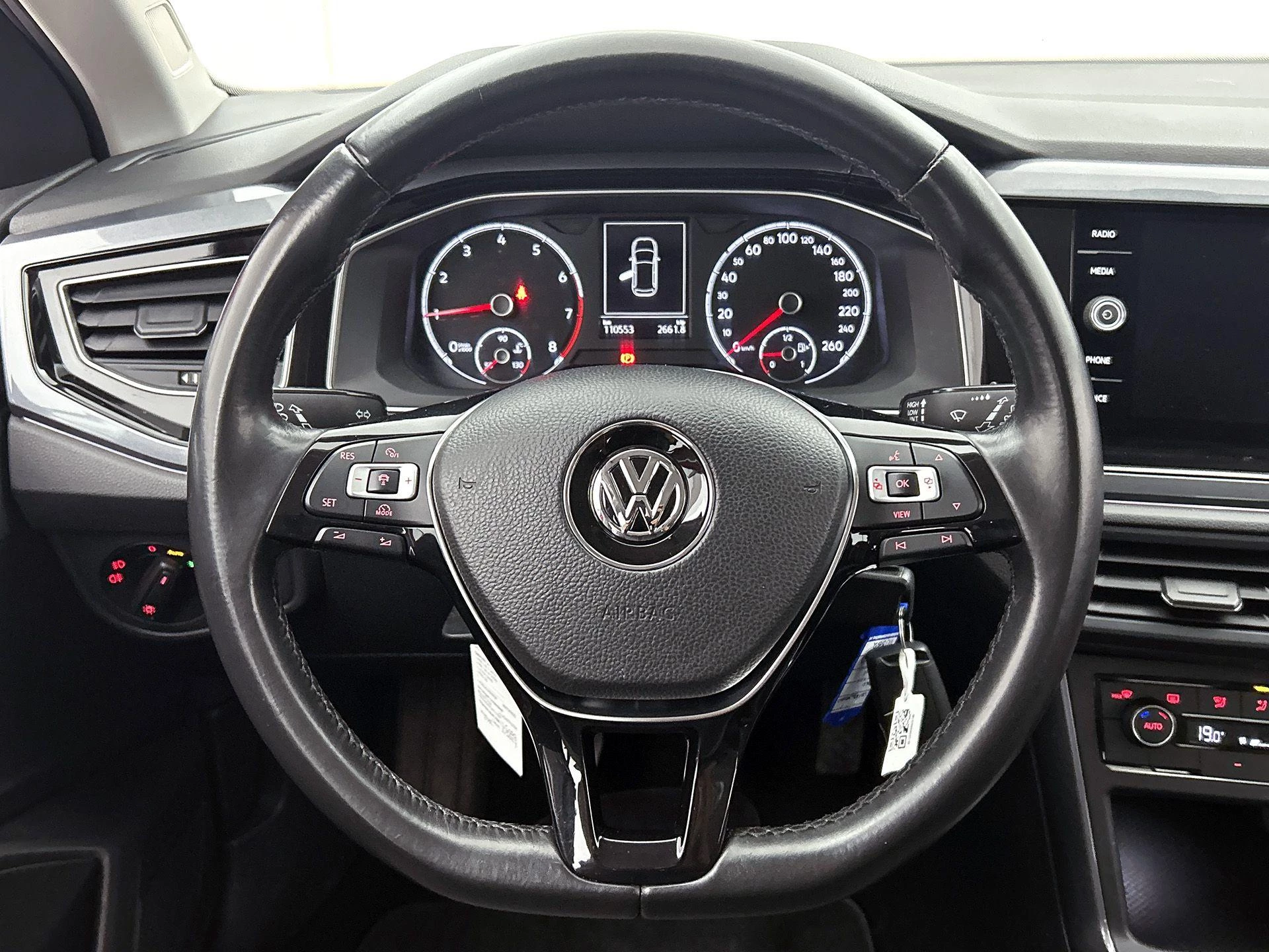Volkswagen-Polo-image-29