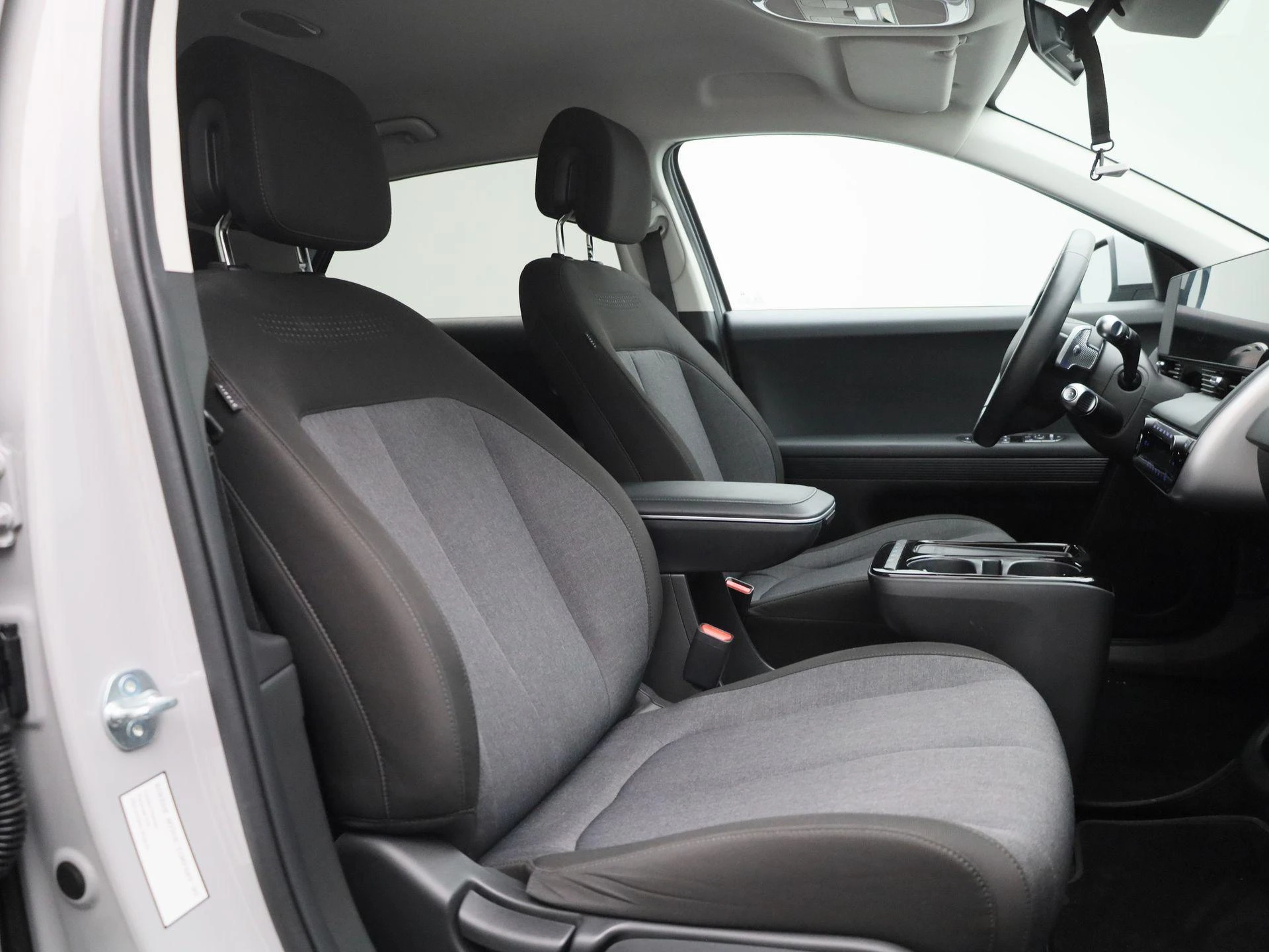Hyundai-IONIQ 5-image-33